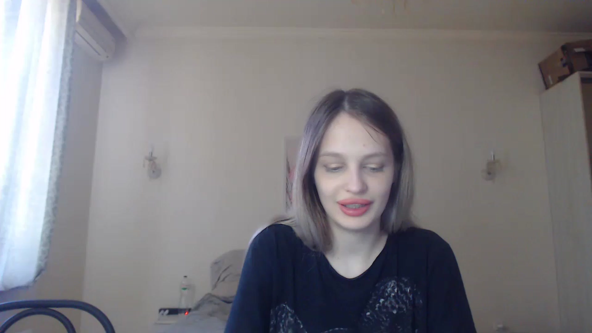 Gallery image thumbnail from Lola_vi's myfreecams stream on, 05/06/2023, 11:41 image 17 of 20
