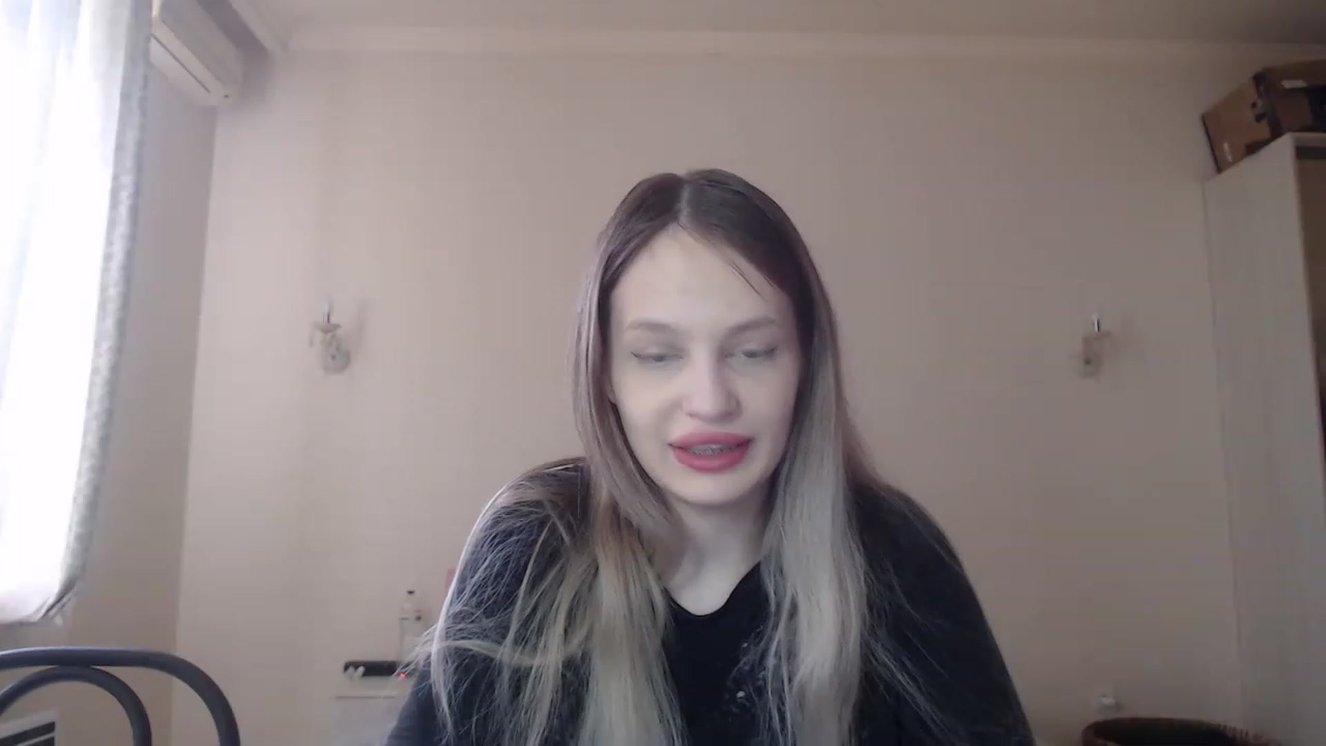 Gallery image thumbnail from Lola_vi's myfreecams stream on, 05/08/2023, 10:24 image 4 of 20