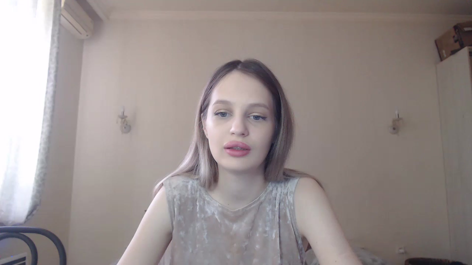 Gallery image thumbnail from Lola_vi's myfreecams stream on, 05/11/2023, 10:23 image 1 of 20