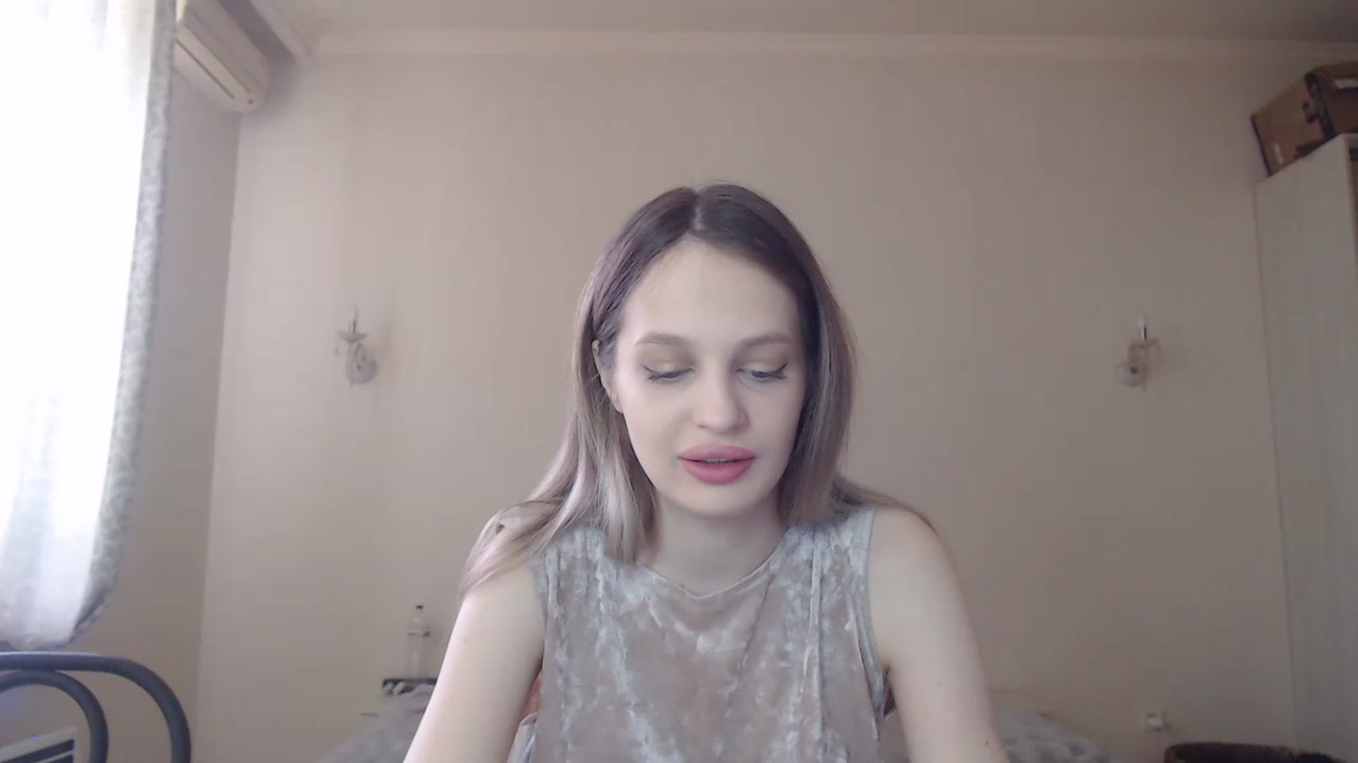 Gallery image thumbnail from Lola_vi's myfreecams stream on, 05/11/2023, 10:23 image 4 of 20