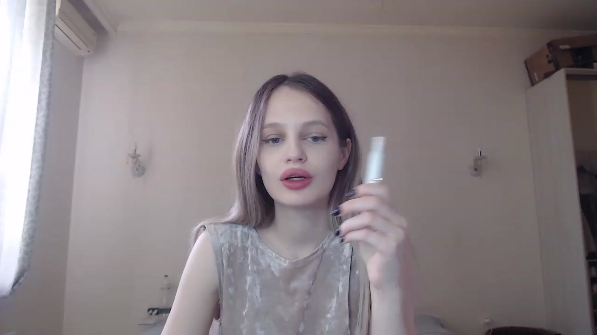 Gallery image thumbnail from Lola_vi's myfreecams stream on, 05/13/2023, 10:46 image 1 of 20