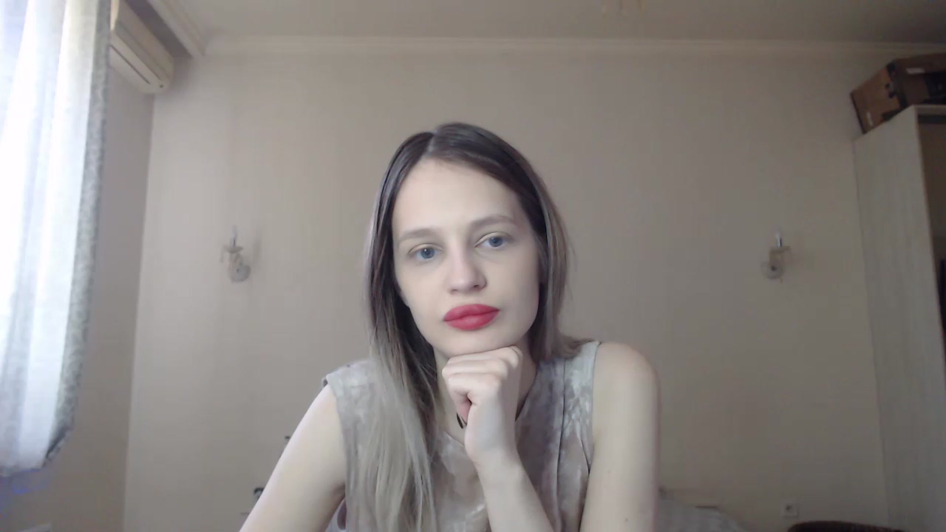 Gallery image thumbnail from Lola_vi's myfreecams stream on, 05/14/2023, 10:32 image 10 of 20