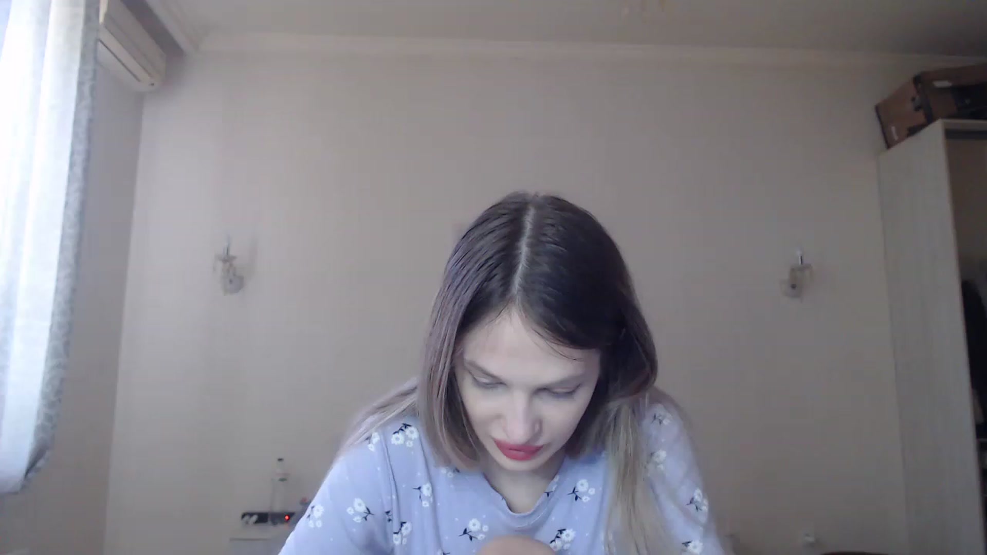 Gallery image thumbnail from Lola_vi's myfreecams stream on, 05/18/2023, 11:29 image 2 of 20