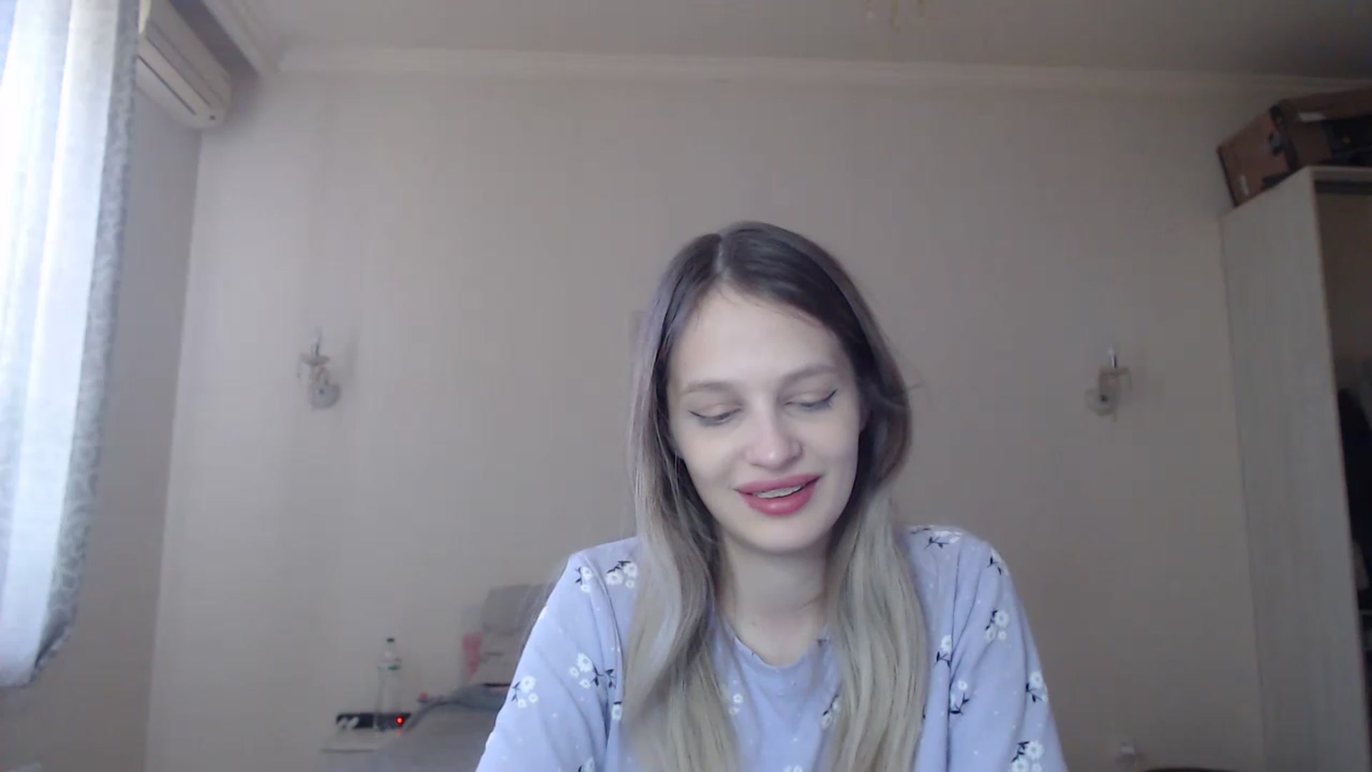 Gallery image thumbnail from Lola_vi's myfreecams stream on, 05/18/2023, 11:29 image 13 of 20