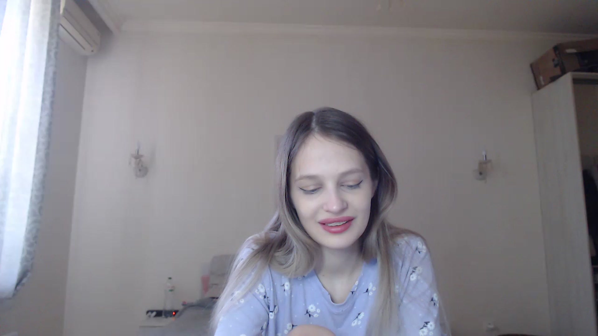 Gallery image thumbnail from Lola_vi's myfreecams stream on, 05/18/2023, 11:29 image 5 of 20