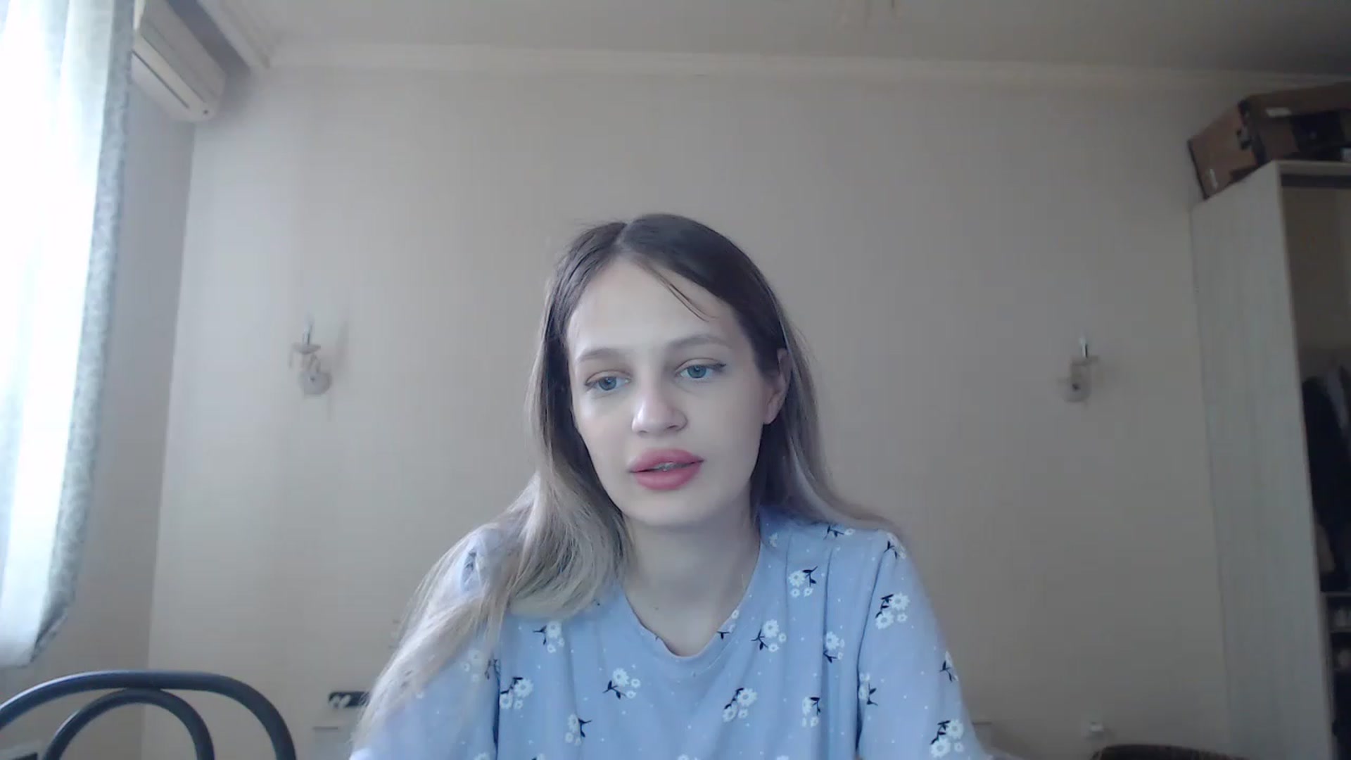 Gallery image thumbnail from Lola_vi's myfreecams stream on, 05/19/2023, 11:18 image 15 of 20