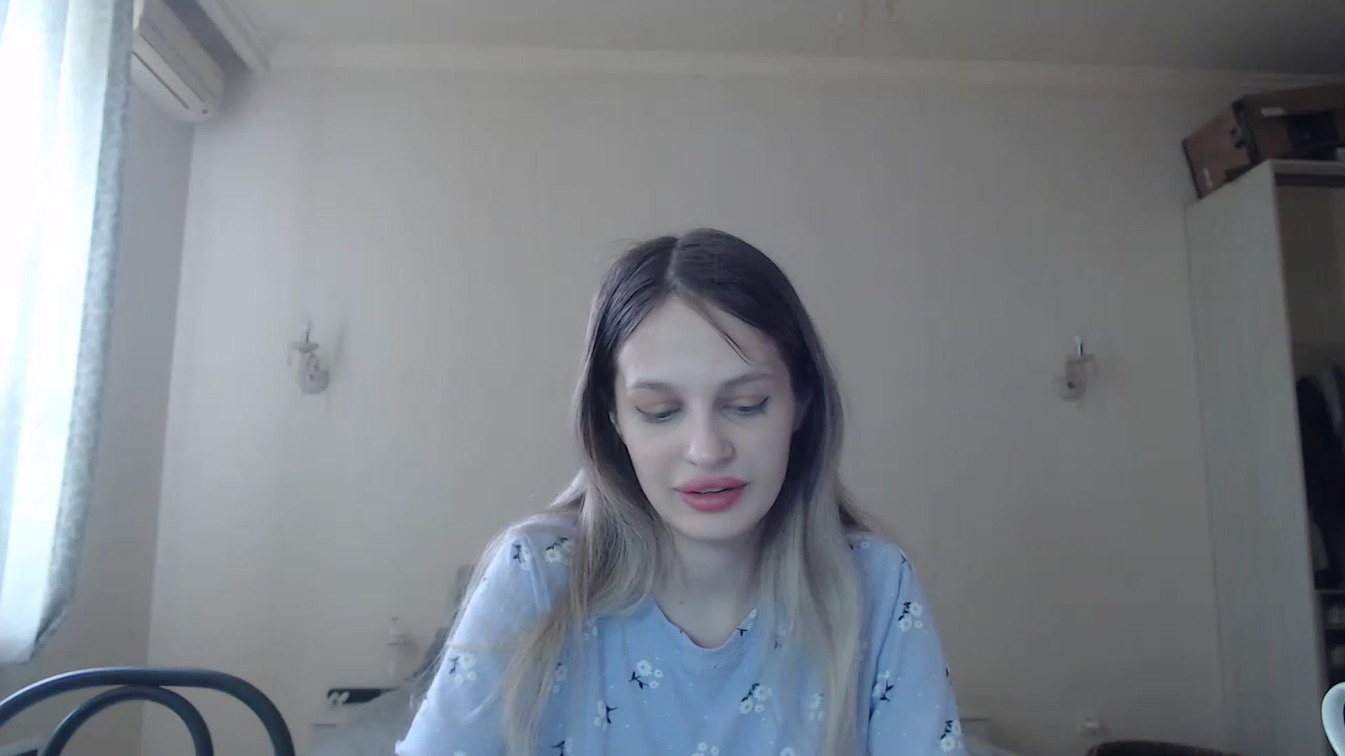 Gallery image thumbnail from Lola_vi's myfreecams stream on, 05/19/2023, 11:18 image 18 of 20