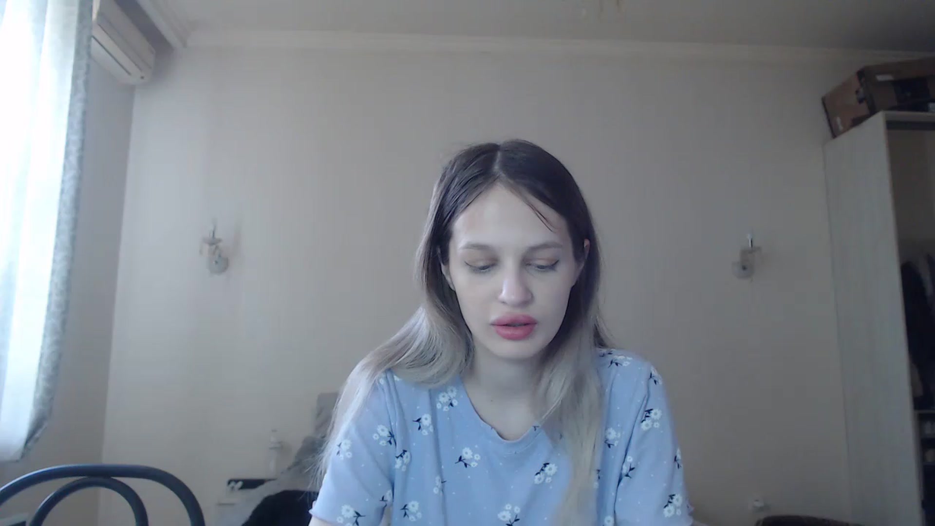 Gallery image thumbnail from Lola_vi's myfreecams stream on, 05/19/2023, 11:18 image 8 of 20