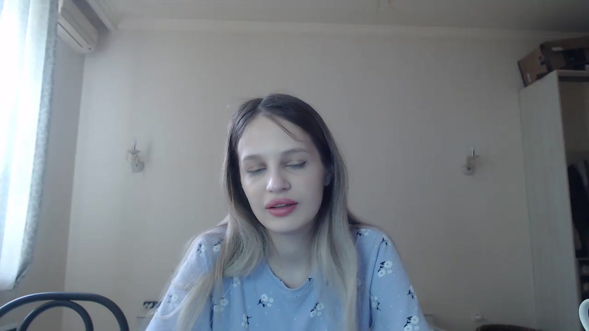 Gallery image thumbnail from Lola_vi's myfreecams stream on, 05/19/2023, 11:18 image 17 of 20