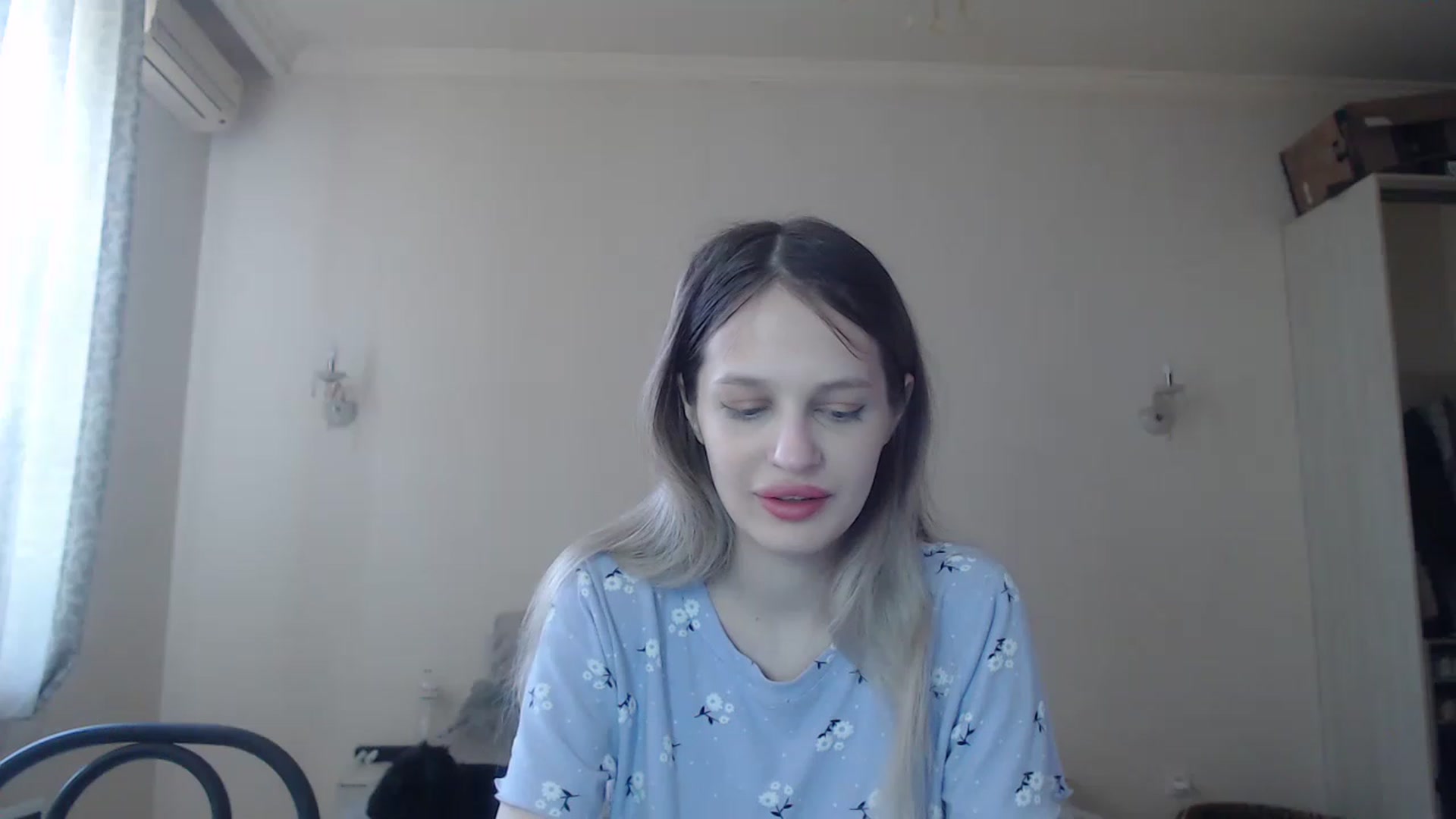 Gallery image thumbnail from Lola_vi's myfreecams stream on, 05/19/2023, 11:18 image 2 of 20
