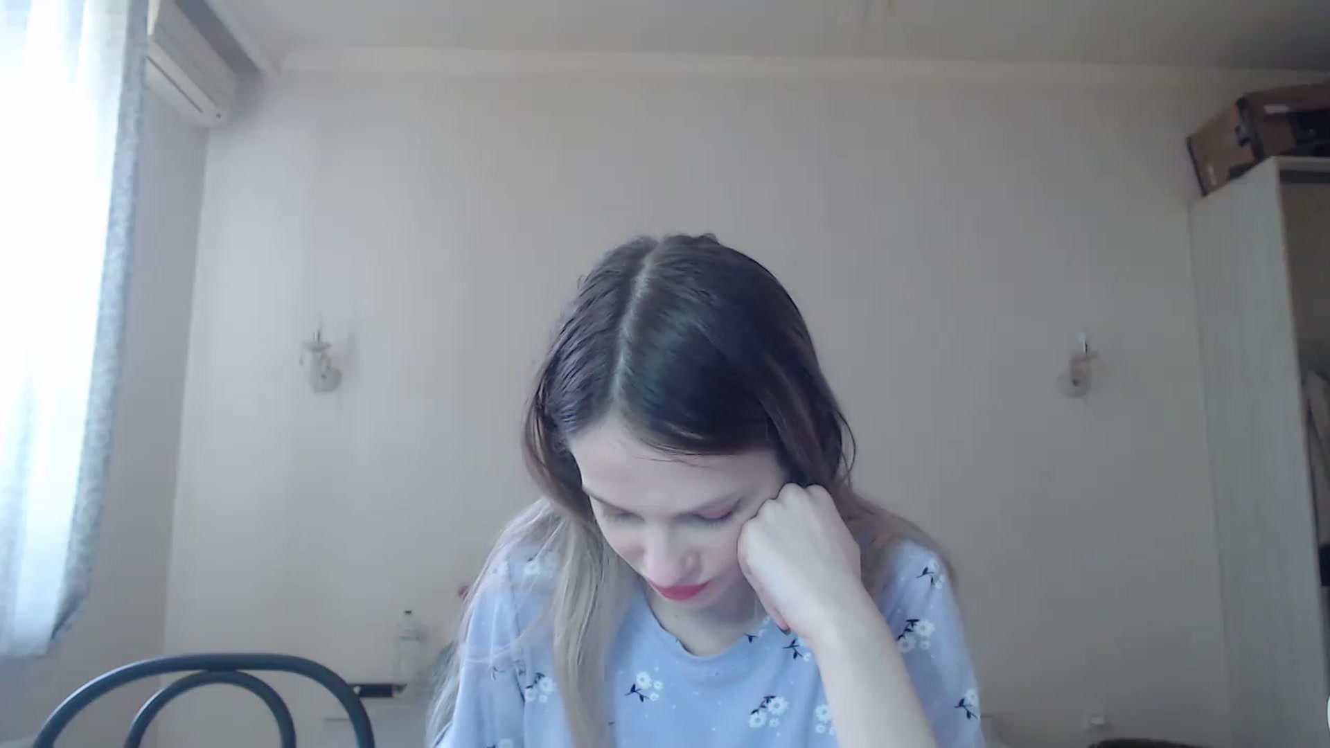 Gallery image thumbnail from Lola_vi's myfreecams stream on, 05/20/2023, 11:06 image 12 of 20