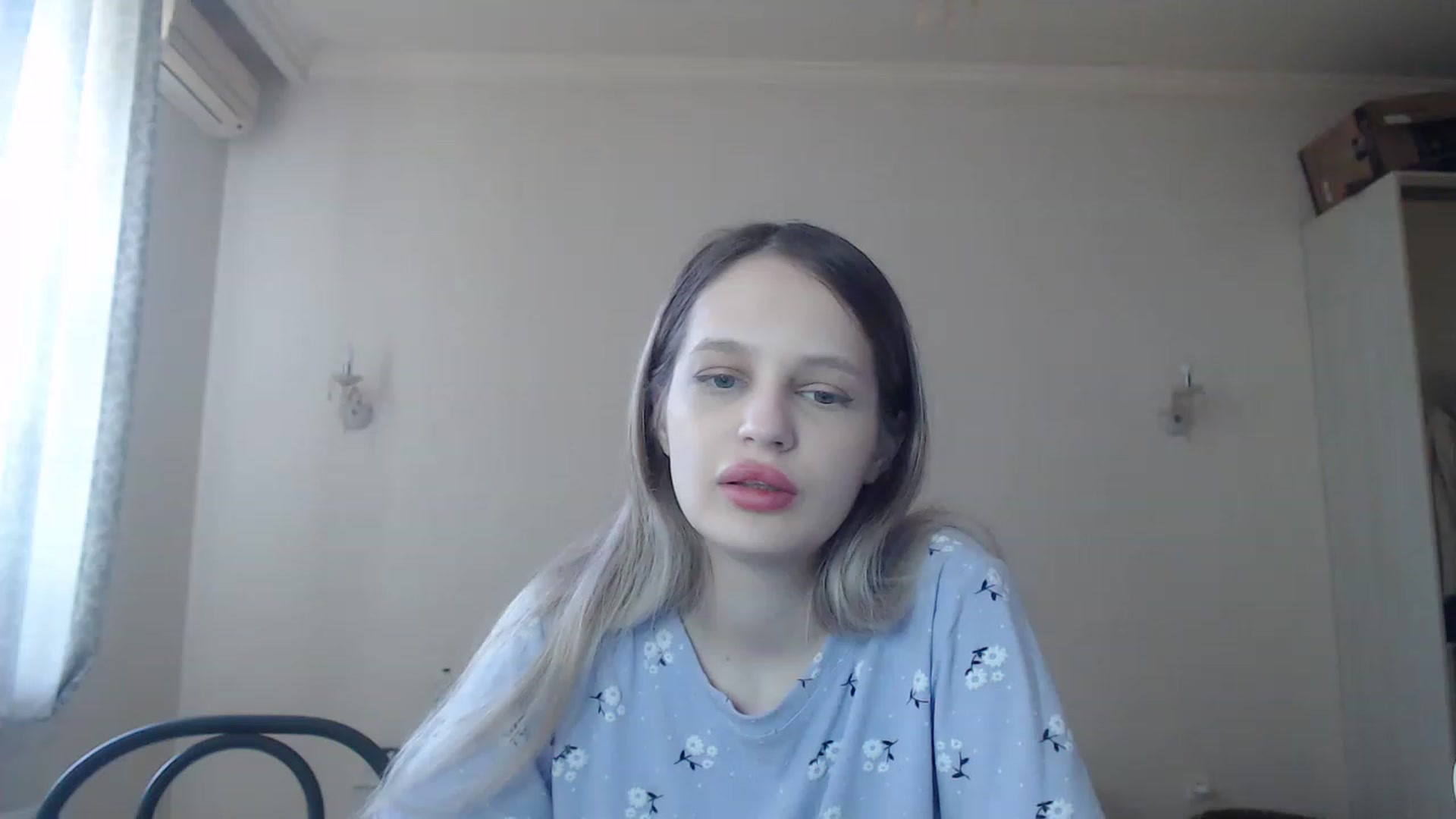 Gallery image thumbnail from Lola_vi's myfreecams stream on, 05/20/2023, 11:06 image 10 of 20