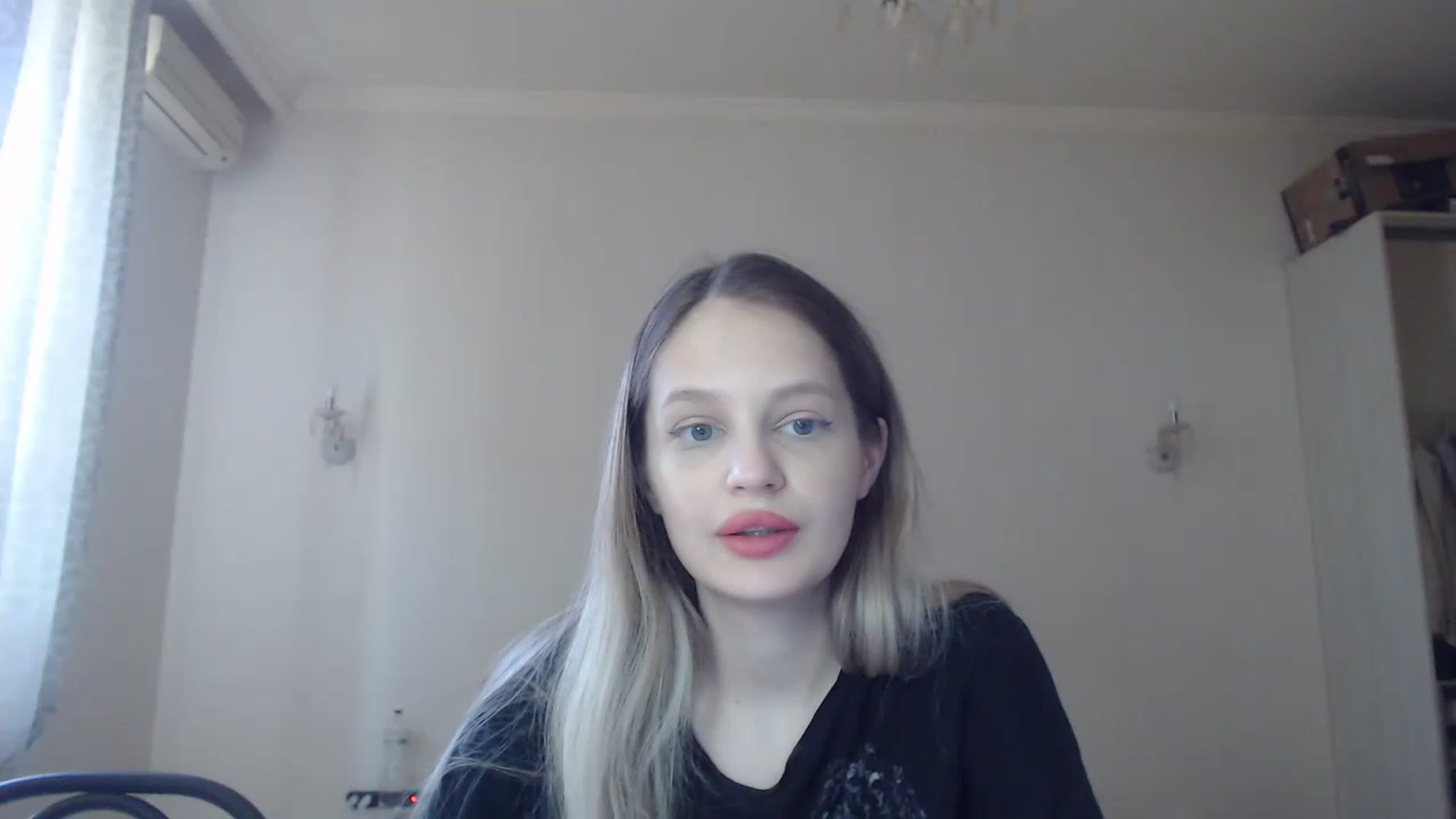 Gallery image thumbnail from Lola_vi's myfreecams stream on, 05/21/2023, 11:16 image 16 of 20