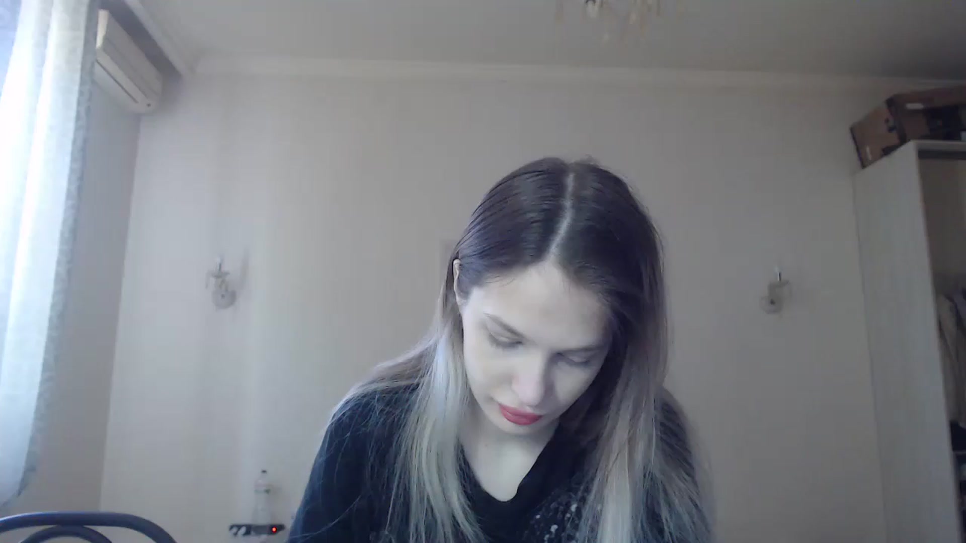 Gallery image thumbnail from Lola_vi's myfreecams stream on, 05/21/2023, 11:16 image 3 of 20