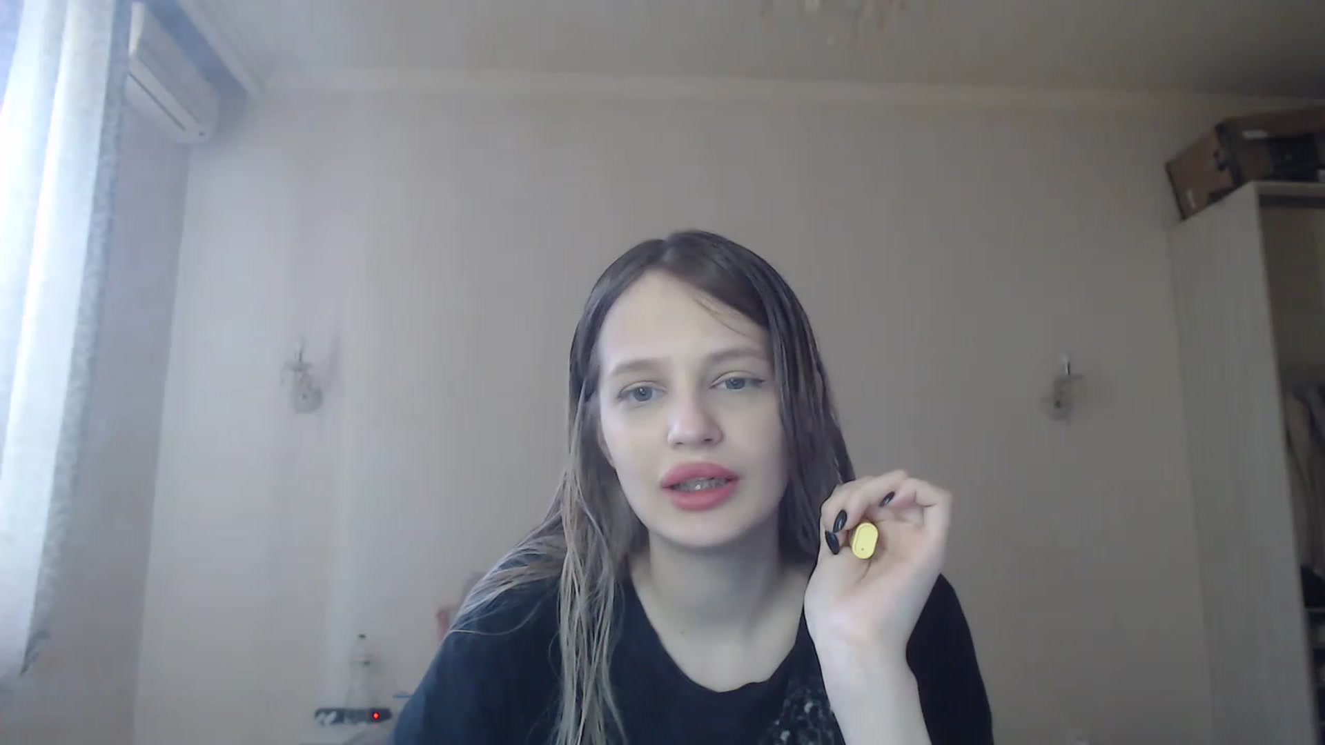 Gallery image thumbnail from Lola_vi's myfreecams stream on, 05/21/2023, 12:19 image 4 of 20