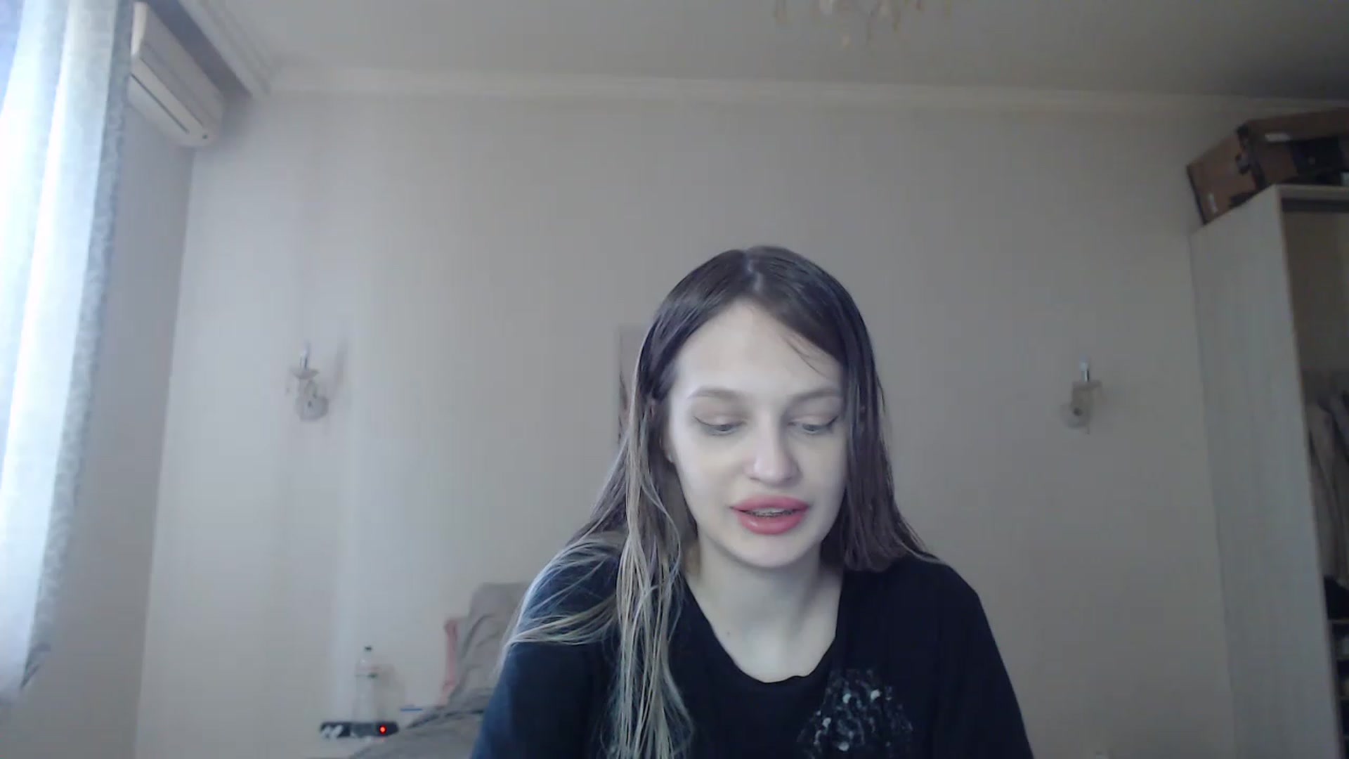 Gallery image thumbnail from Lola_vi's myfreecams stream on, 05/21/2023, 12:19 image 7 of 20