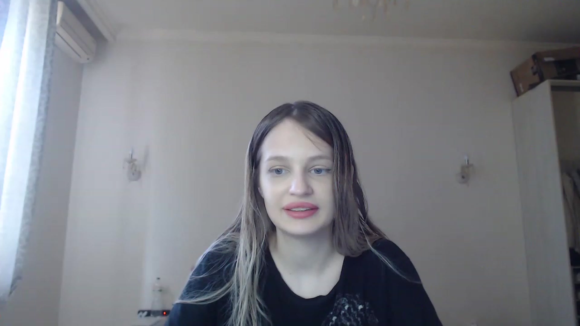 Gallery image thumbnail from Lola_vi's myfreecams stream on, 05/21/2023, 12:19 image 12 of 20