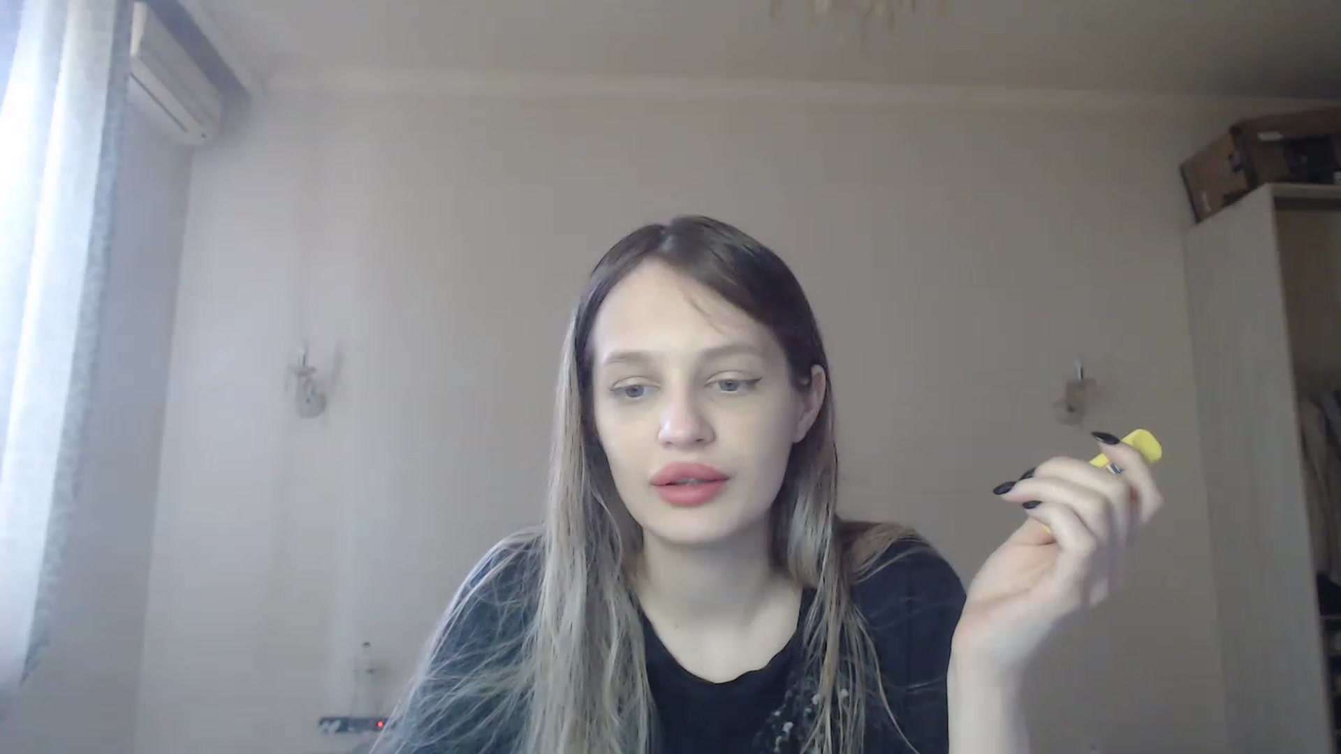 Gallery image thumbnail from Lola_vi's myfreecams stream on, 05/21/2023, 12:19 image 20 of 20