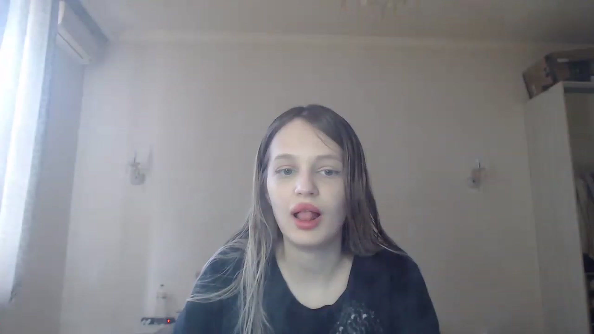 Gallery image thumbnail from Lola_vi's myfreecams stream on, 05/21/2023, 12:19 image 10 of 20