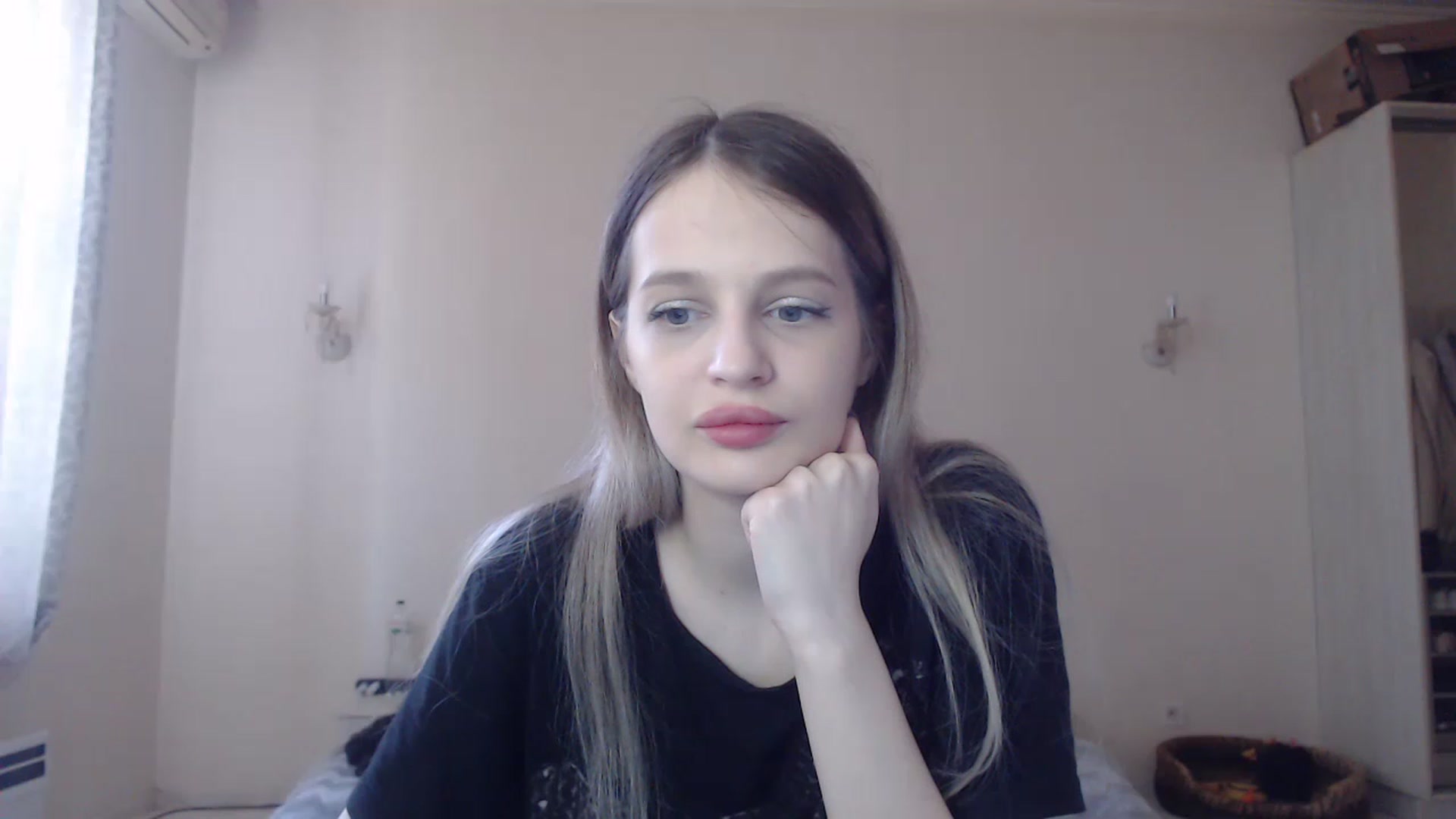 Gallery image thumbnail from Lola_vi's myfreecams stream on, 05/23/2023, 11:00 image 1 of 20