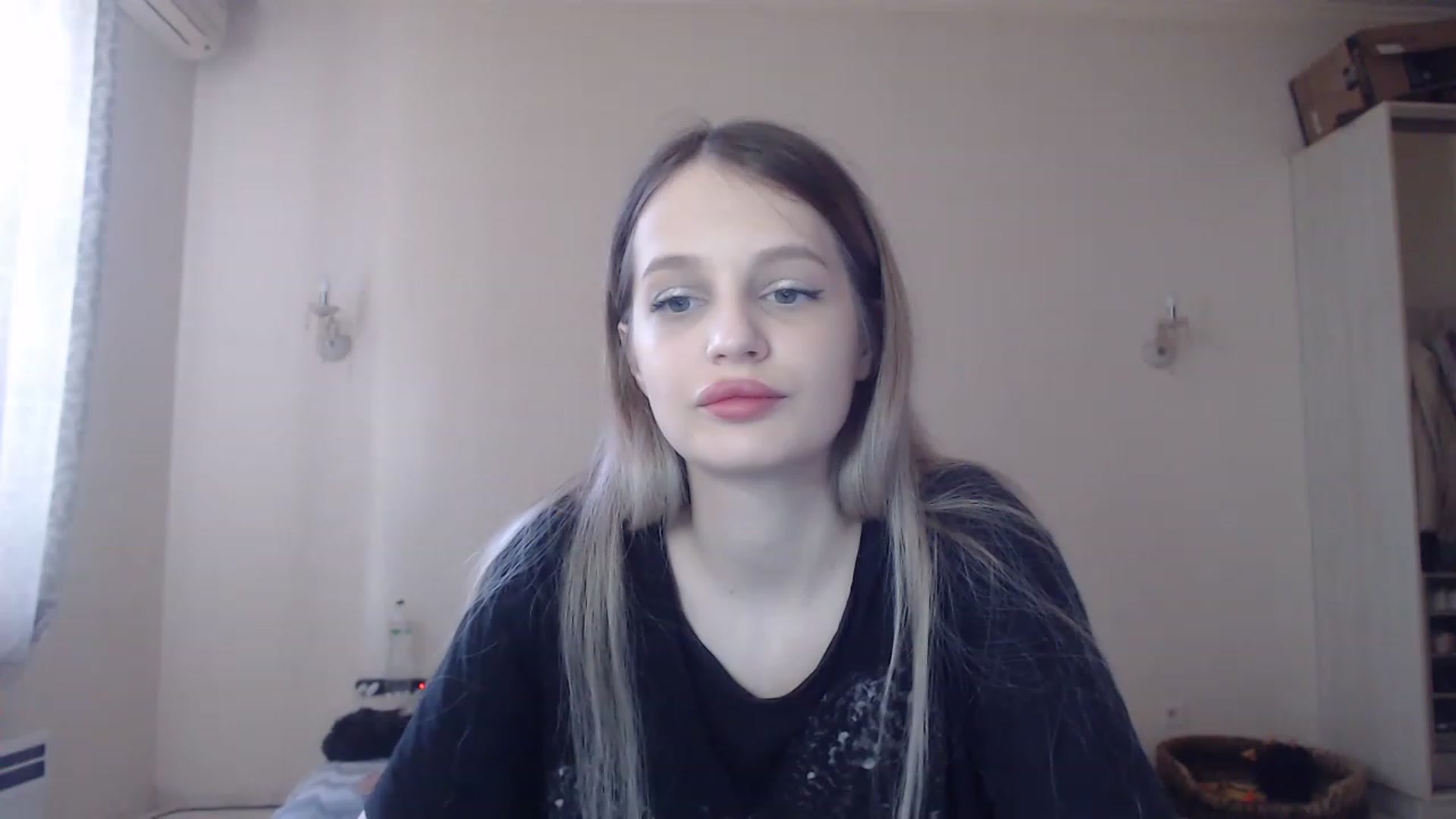Gallery image thumbnail from Lola_vi's myfreecams stream on, 05/23/2023, 11:00 image 4 of 20