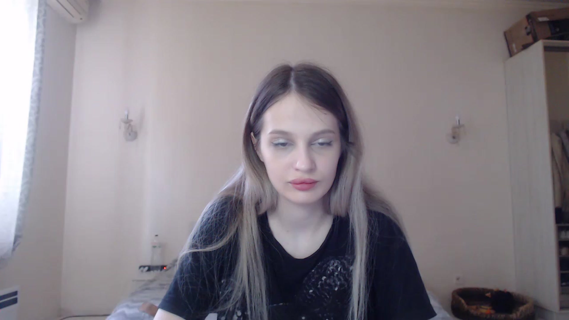 Gallery image thumbnail from Lola_vi's myfreecams stream on, 05/23/2023, 11:00 image 11 of 20