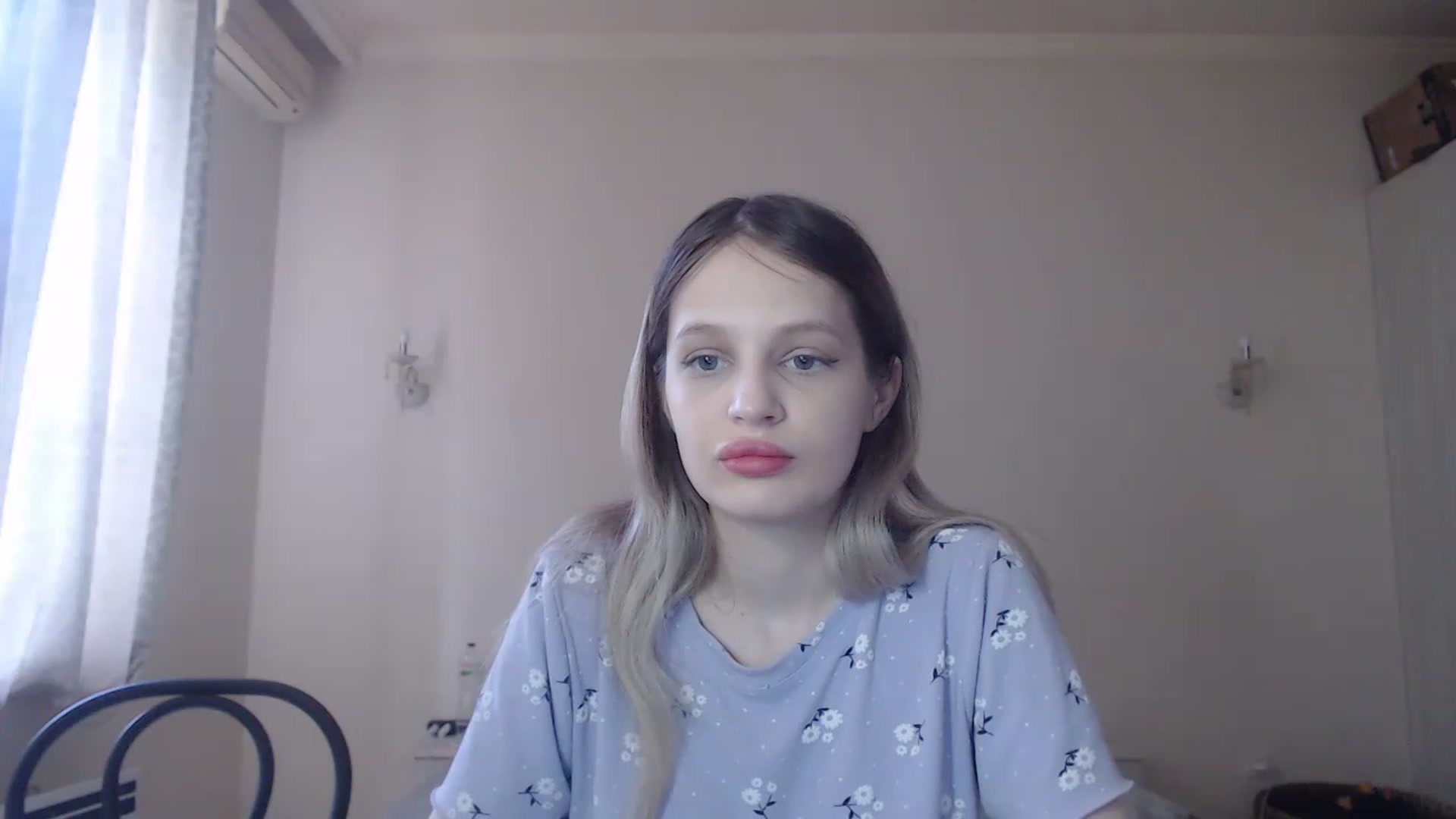 Gallery image thumbnail from Lola_vi's myfreecams stream on, 05/25/2023, 10:30 image 13 of 20
