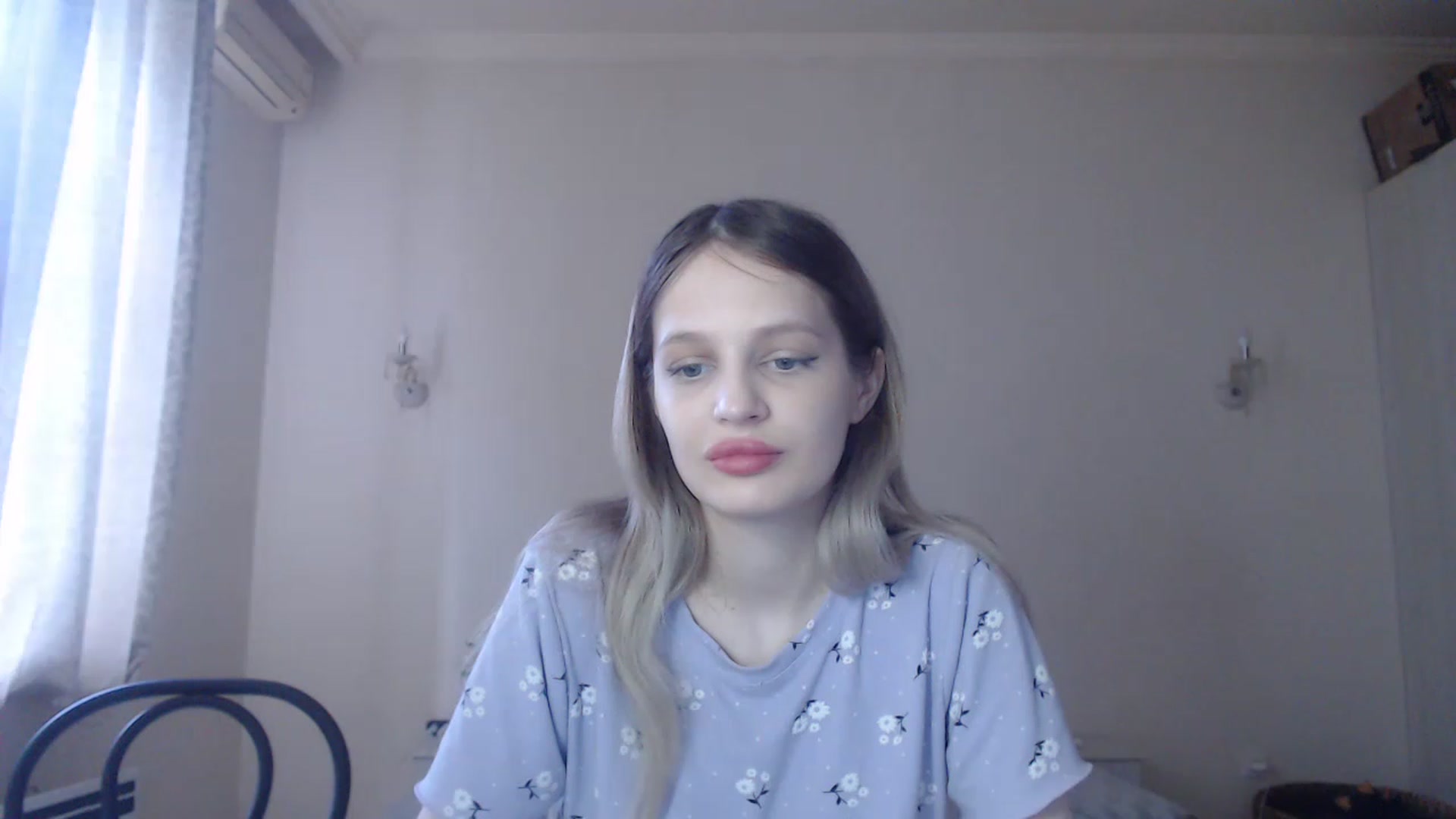 Gallery image thumbnail from Lola_vi's myfreecams stream on, 05/25/2023, 10:30 image 16 of 20