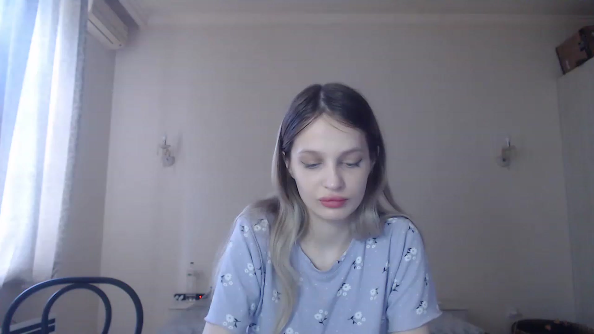 Gallery image thumbnail from Lola_vi's myfreecams stream on, 05/25/2023, 10:30 image 14 of 20