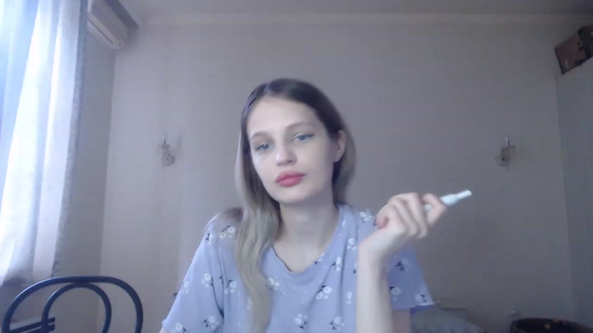 Gallery image thumbnail from Lola_vi's myfreecams stream on, 05/25/2023, 10:30 image 19 of 20