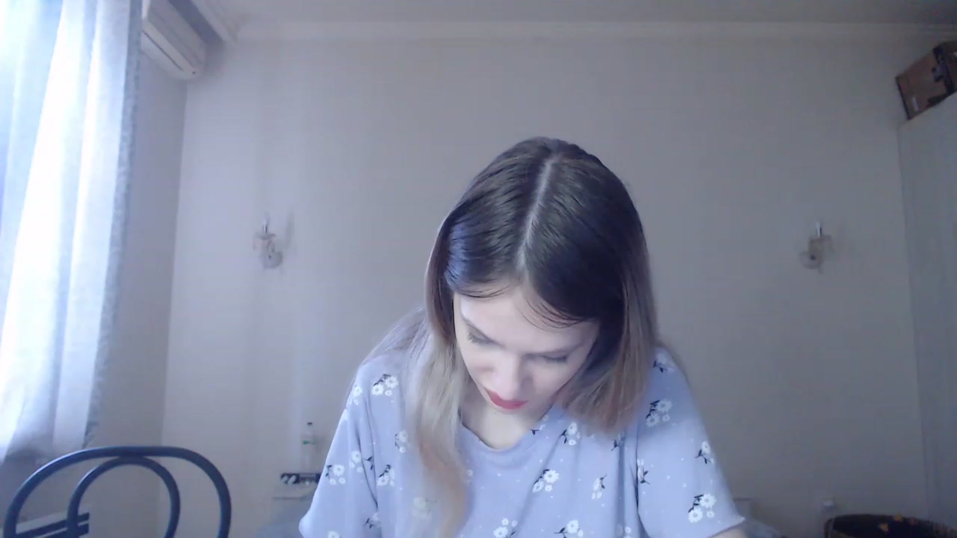 Gallery image thumbnail from Lola_vi's myfreecams stream on, 05/25/2023, 10:30 image 3 of 20