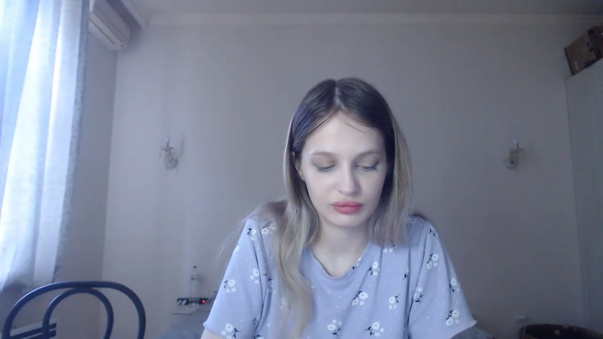 Gallery image thumbnail from Lola_vi's myfreecams stream on, 05/25/2023, 10:30 image 2 of 20