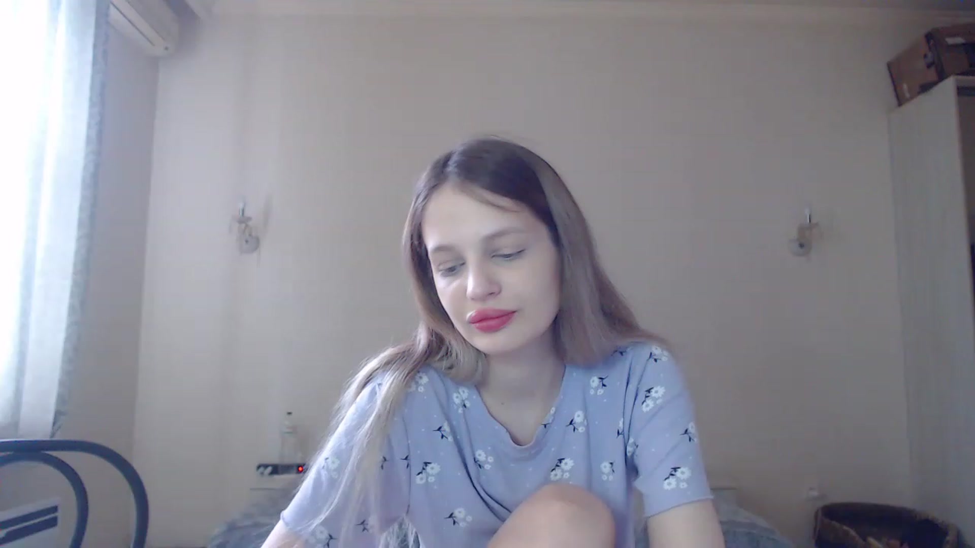 Gallery image thumbnail from Lola_vi's myfreecams stream on, 05/26/2023, 10:42 image 2 of 20