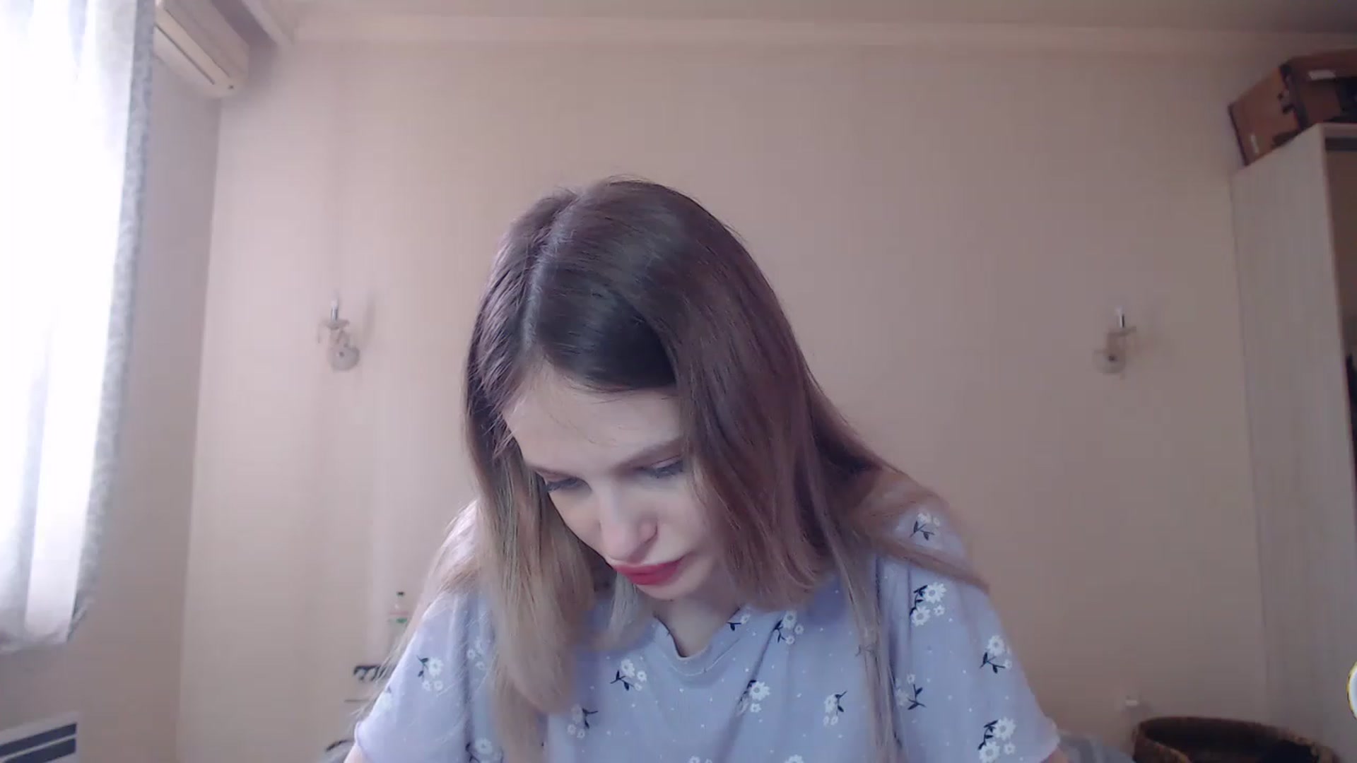 Gallery image thumbnail from Lola_vi's myfreecams stream on, 05/27/2023, 10:32 image 19 of 20