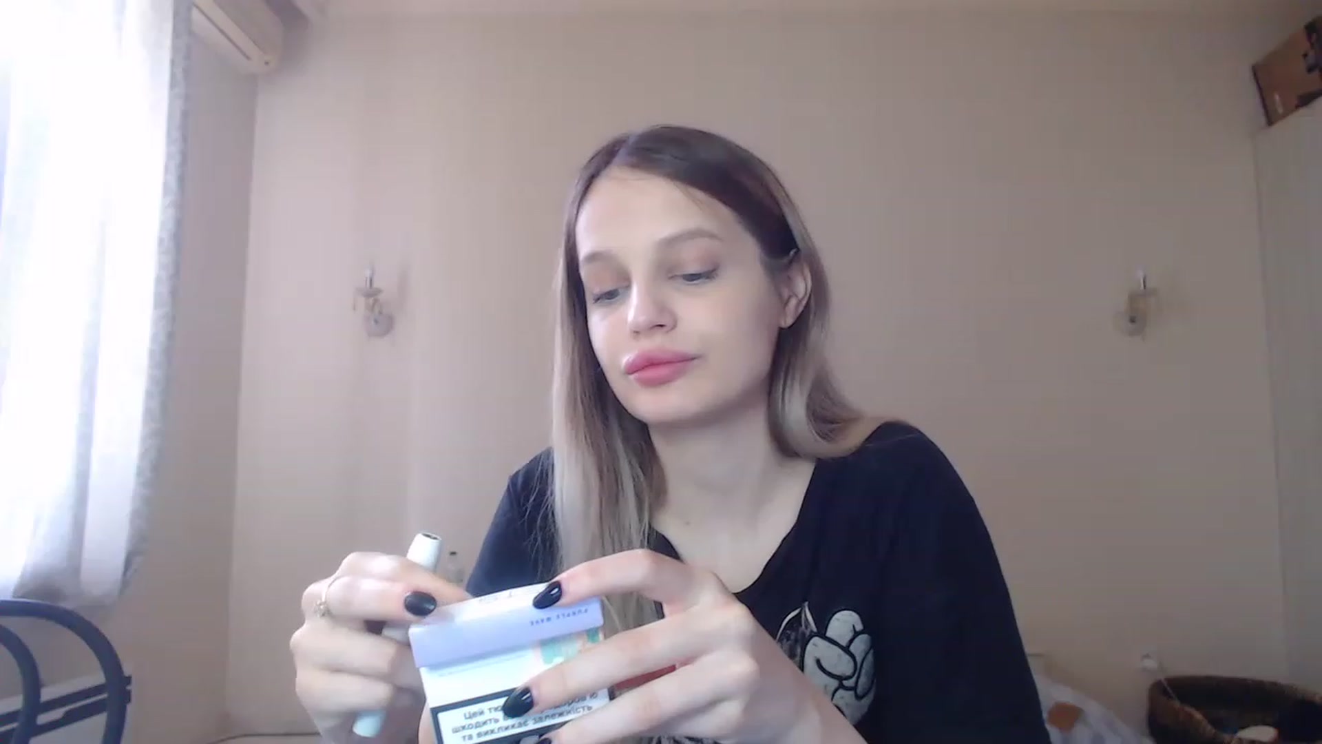 Gallery image thumbnail from Lola_vi's myfreecams stream on, 05/28/2023, 10:58 image 7 of 20