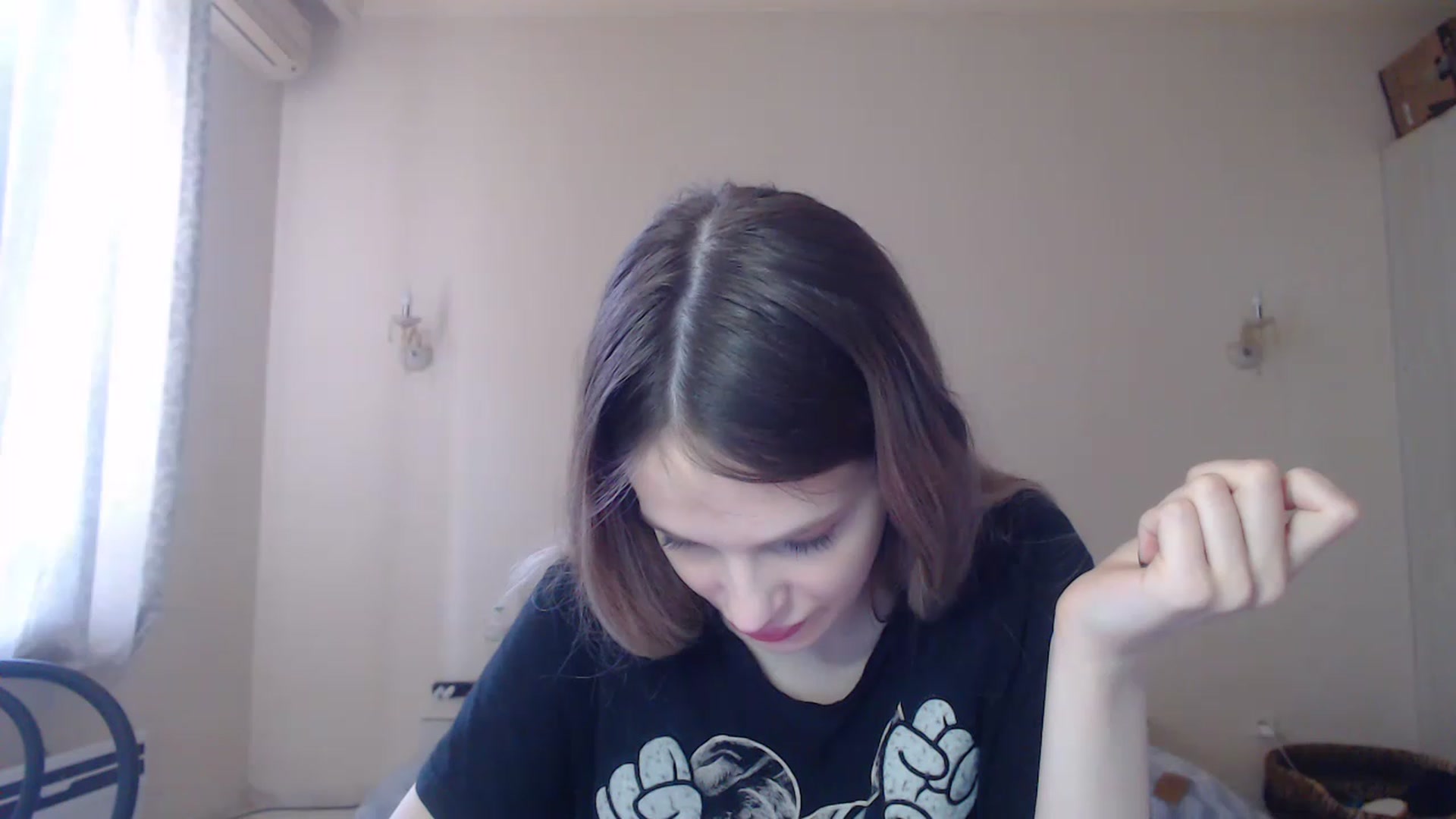 Gallery image thumbnail from Lola_vi's myfreecams stream on, 05/28/2023, 10:58 image 15 of 20