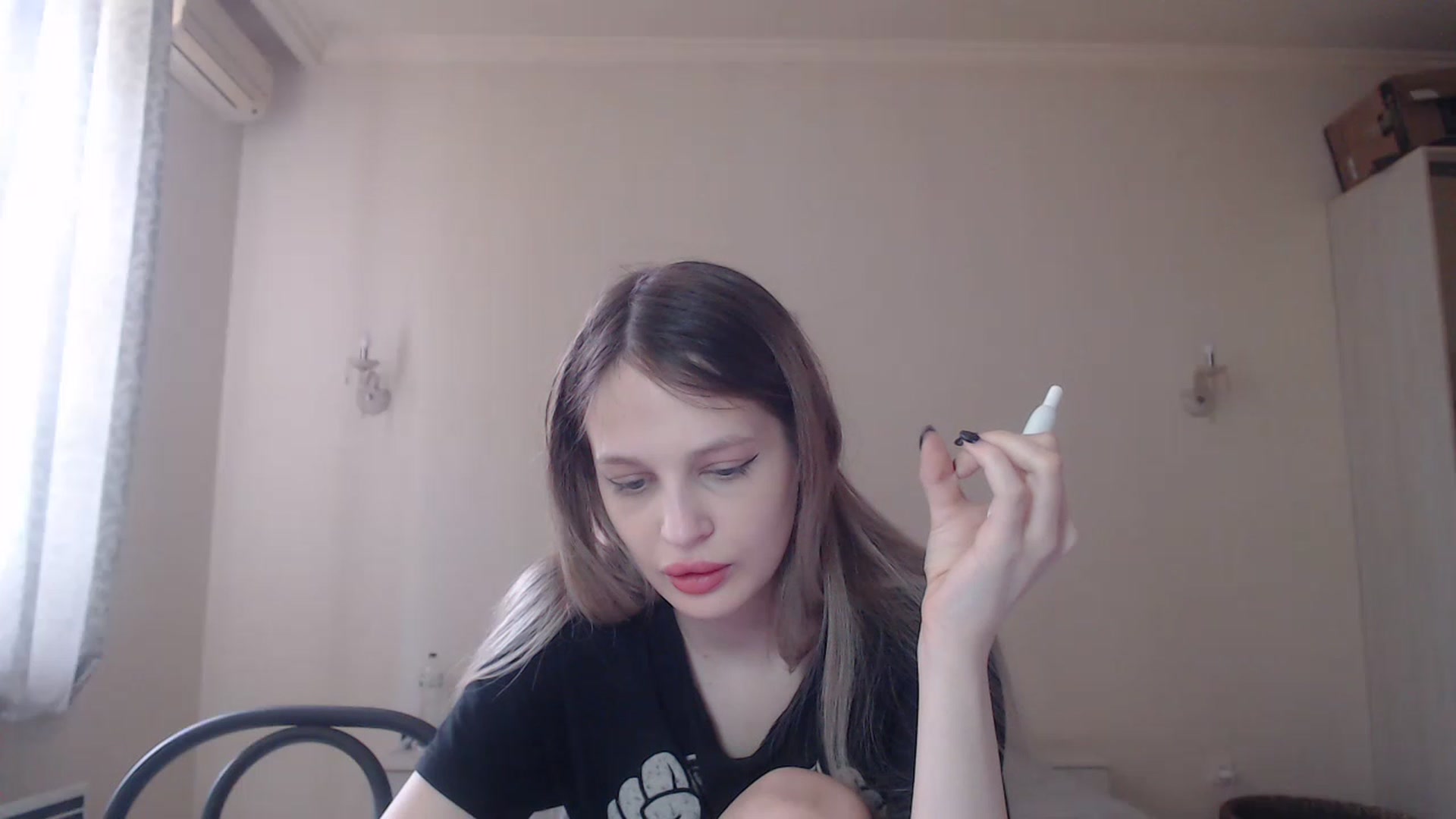 Gallery image thumbnail from Lola_vi's myfreecams stream on, 05/30/2023, 10:51 image 19 of 20