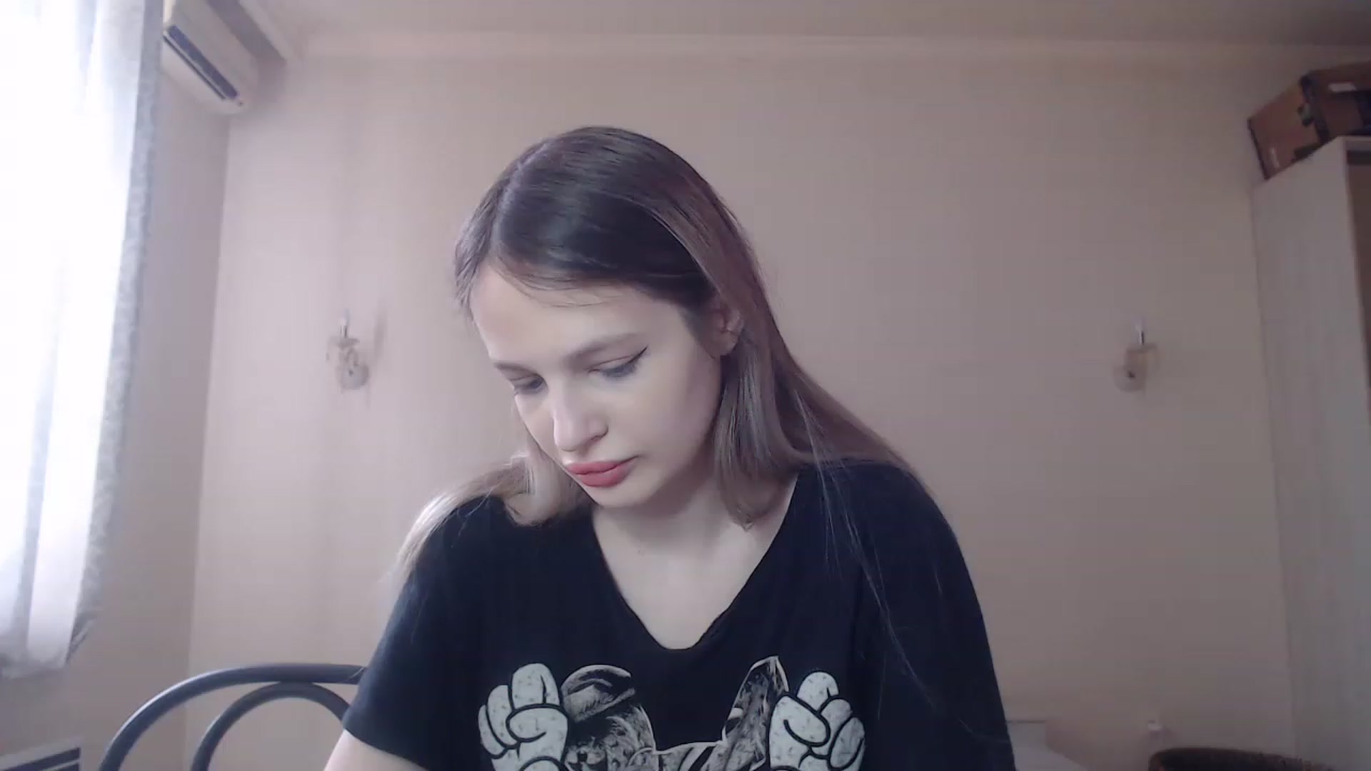 Gallery image thumbnail from Lola_vi's myfreecams stream on, 05/30/2023, 10:51 image 1 of 20