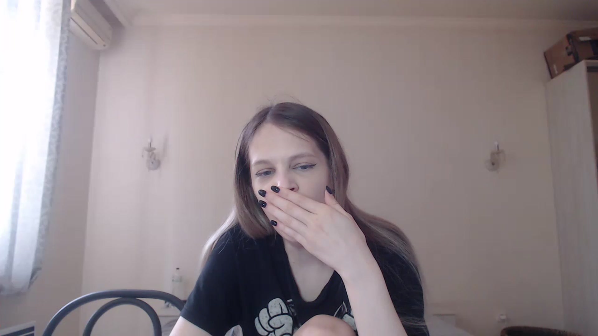 Gallery image thumbnail from Lola_vi's myfreecams stream on, 05/30/2023, 10:51 image 16 of 20