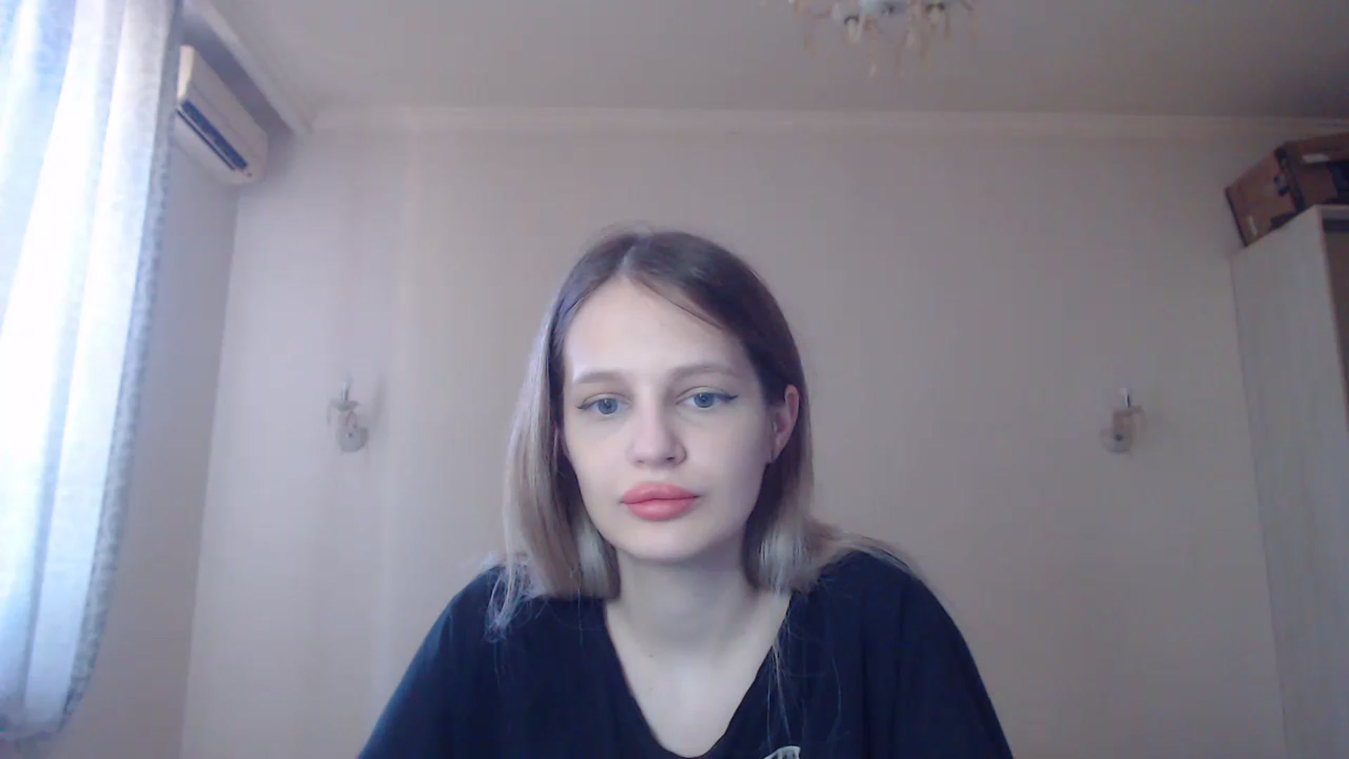 Gallery image thumbnail from Lola_vi's myfreecams stream on, 06/01/2023, 10:30 image 15 of 20