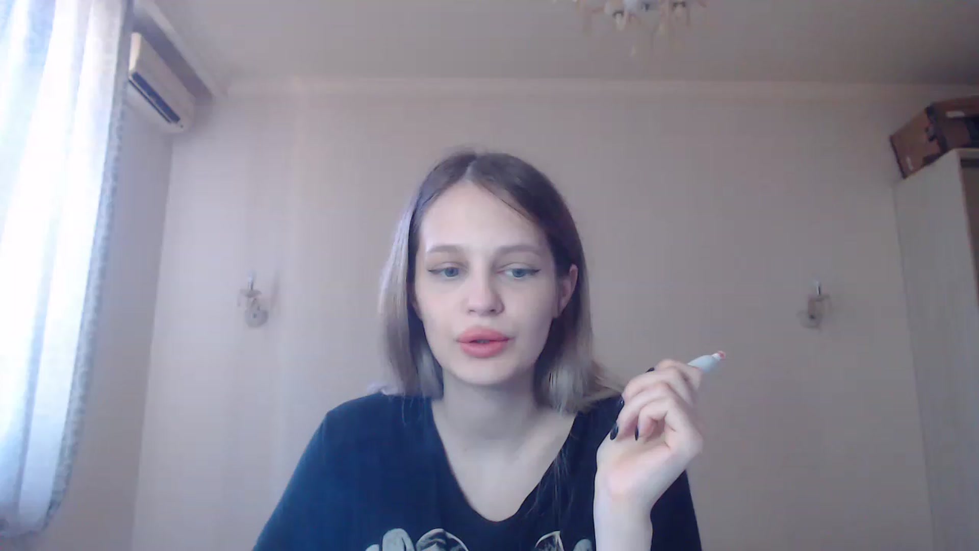 Gallery image thumbnail from Lola_vi's myfreecams stream on, 06/01/2023, 10:30 image 9 of 20