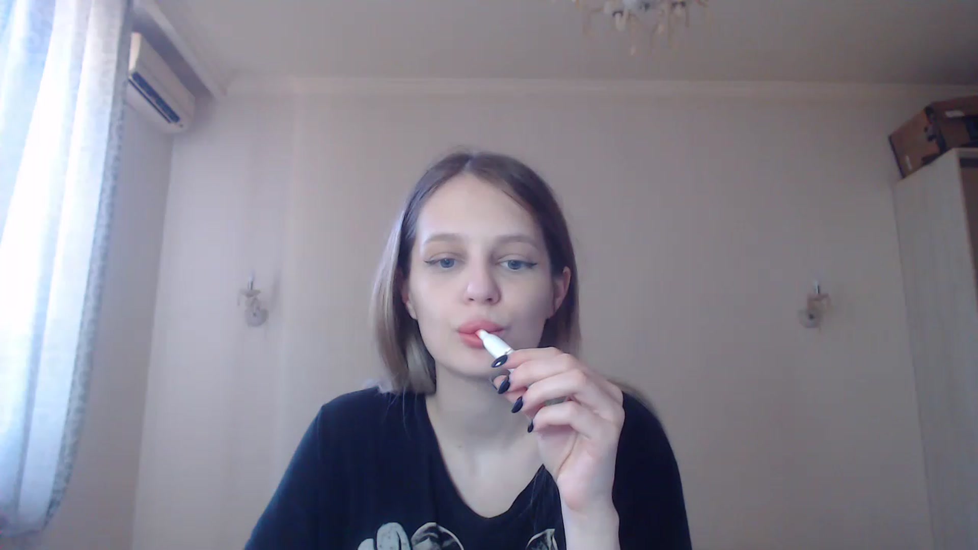 Gallery image thumbnail from Lola_vi's myfreecams stream on, 06/01/2023, 10:30 image 7 of 20
