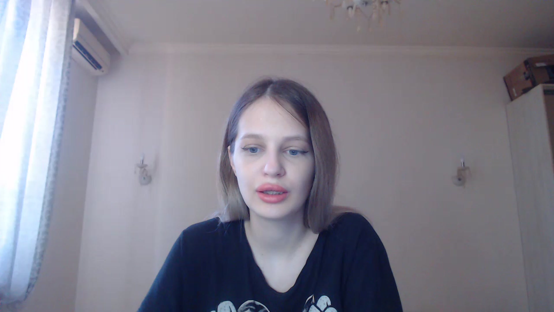 Gallery image thumbnail from Lola_vi's myfreecams stream on, 06/01/2023, 10:30 image 2 of 20