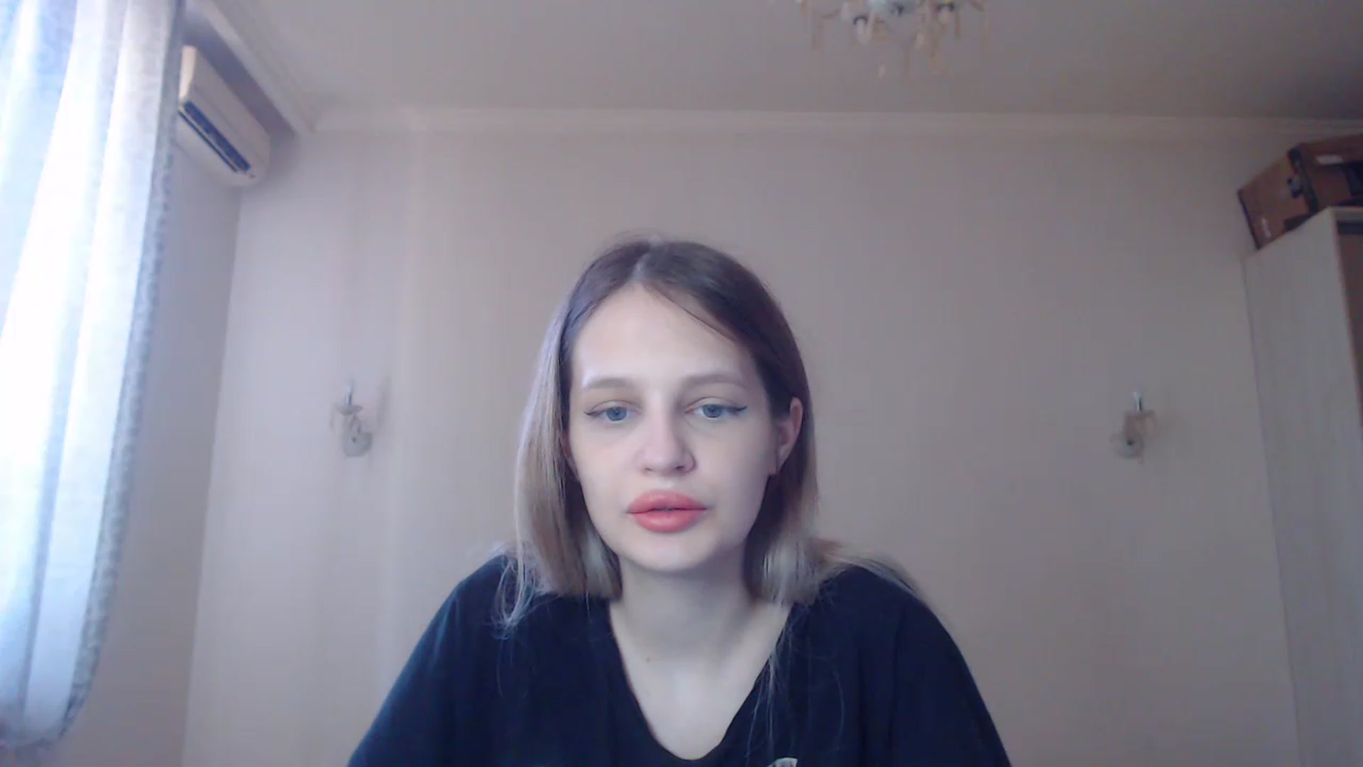 Gallery image thumbnail from Lola_vi's myfreecams stream on, 06/01/2023, 10:30 image 13 of 20