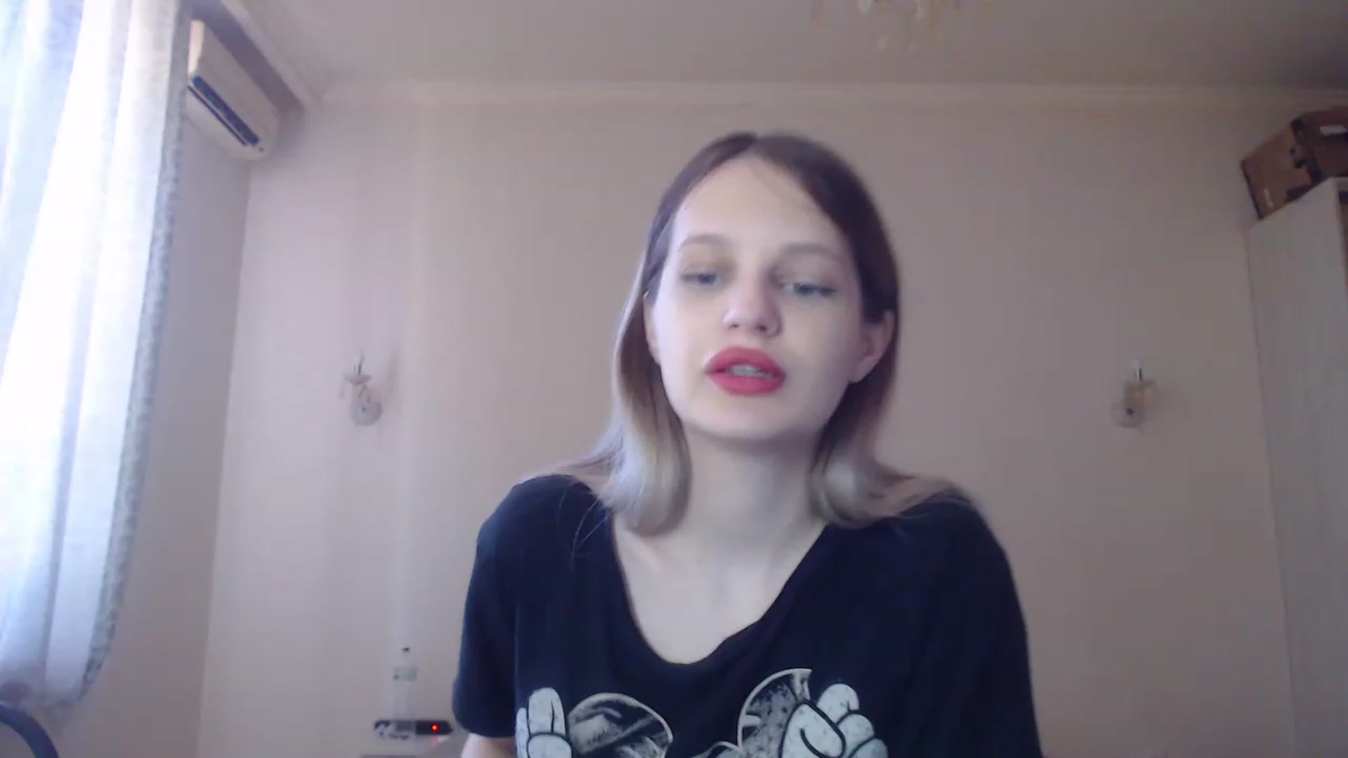 Gallery image thumbnail from Lola_vi's myfreecams stream on, 06/02/2023, 10:45 image 4 of 20