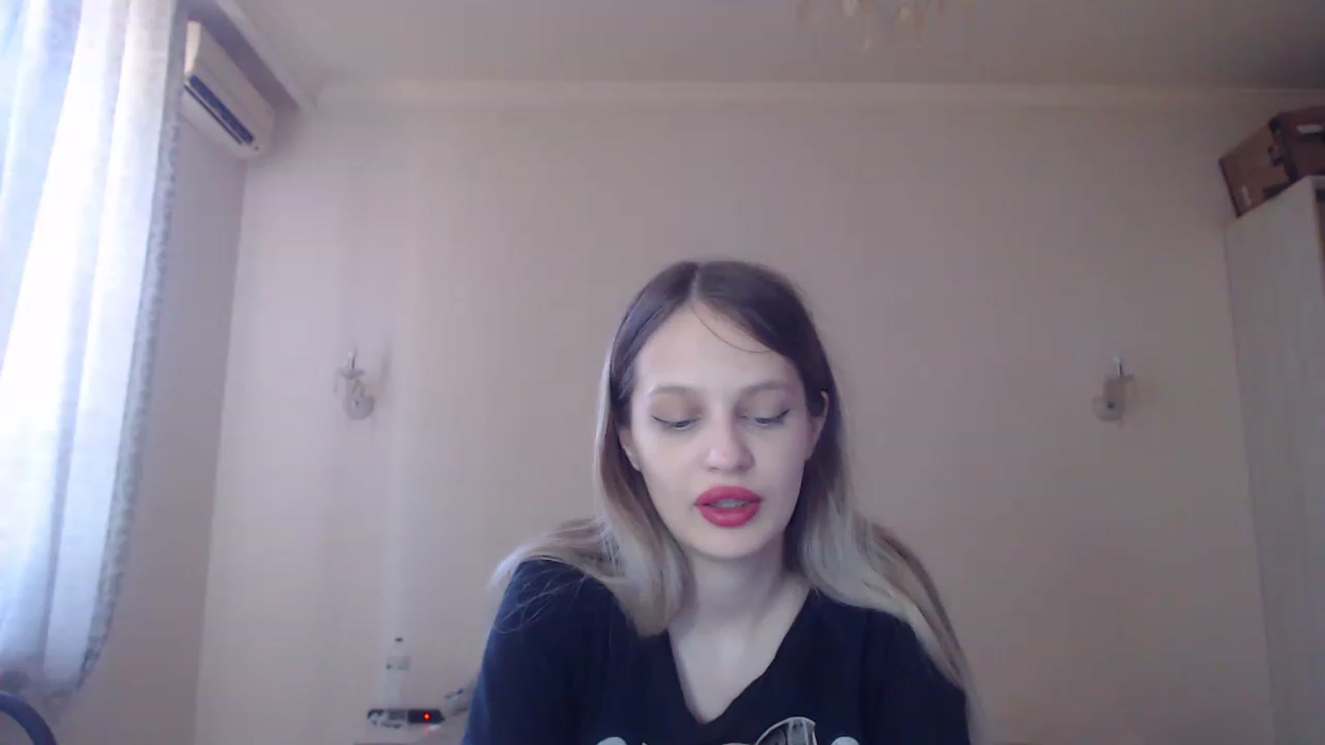 Gallery image thumbnail from Lola_vi's myfreecams stream on, 06/02/2023, 10:45 image 17 of 20