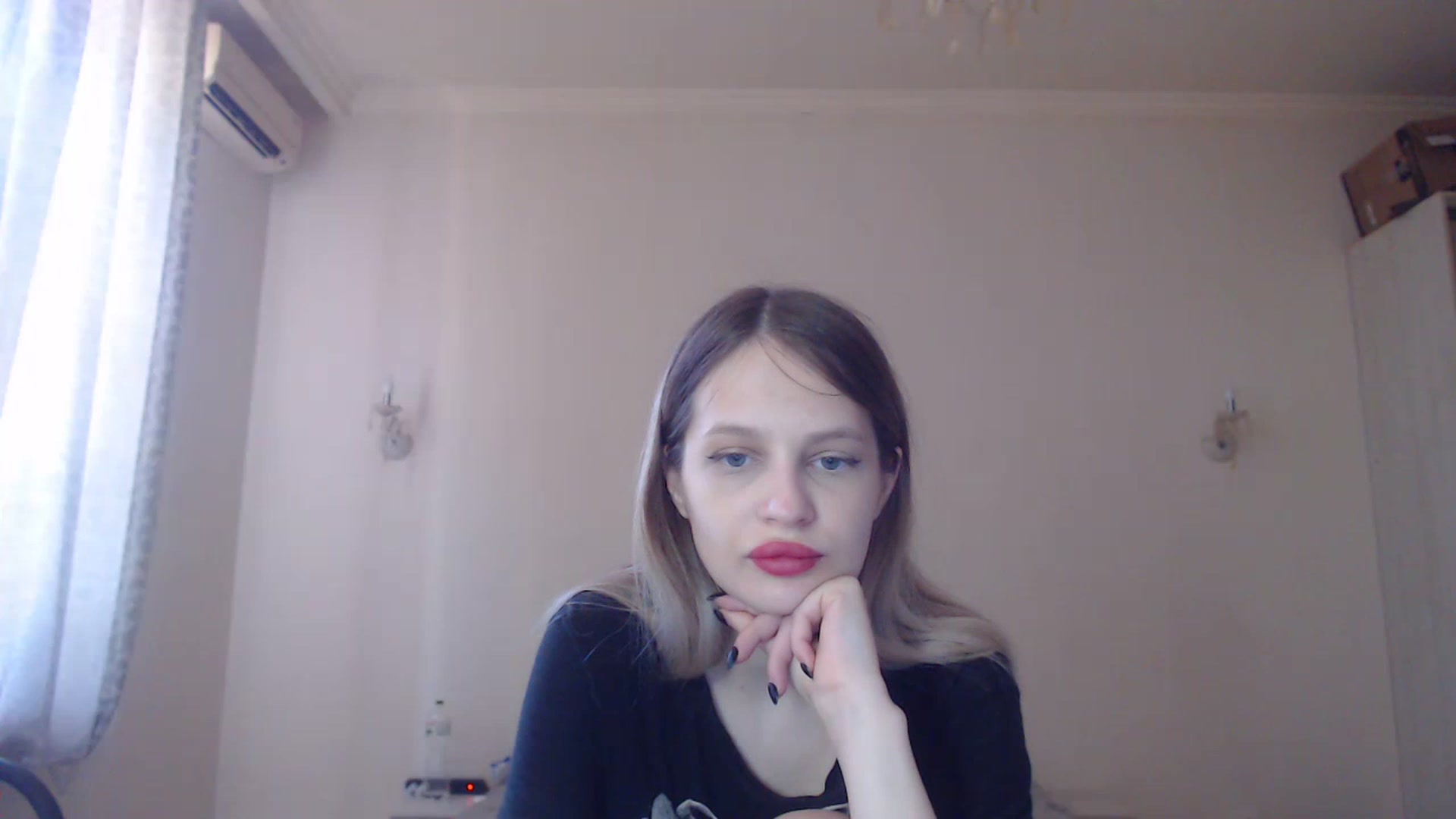 Gallery image thumbnail from Lola_vi's myfreecams stream on, 06/02/2023, 10:45 image 11 of 20