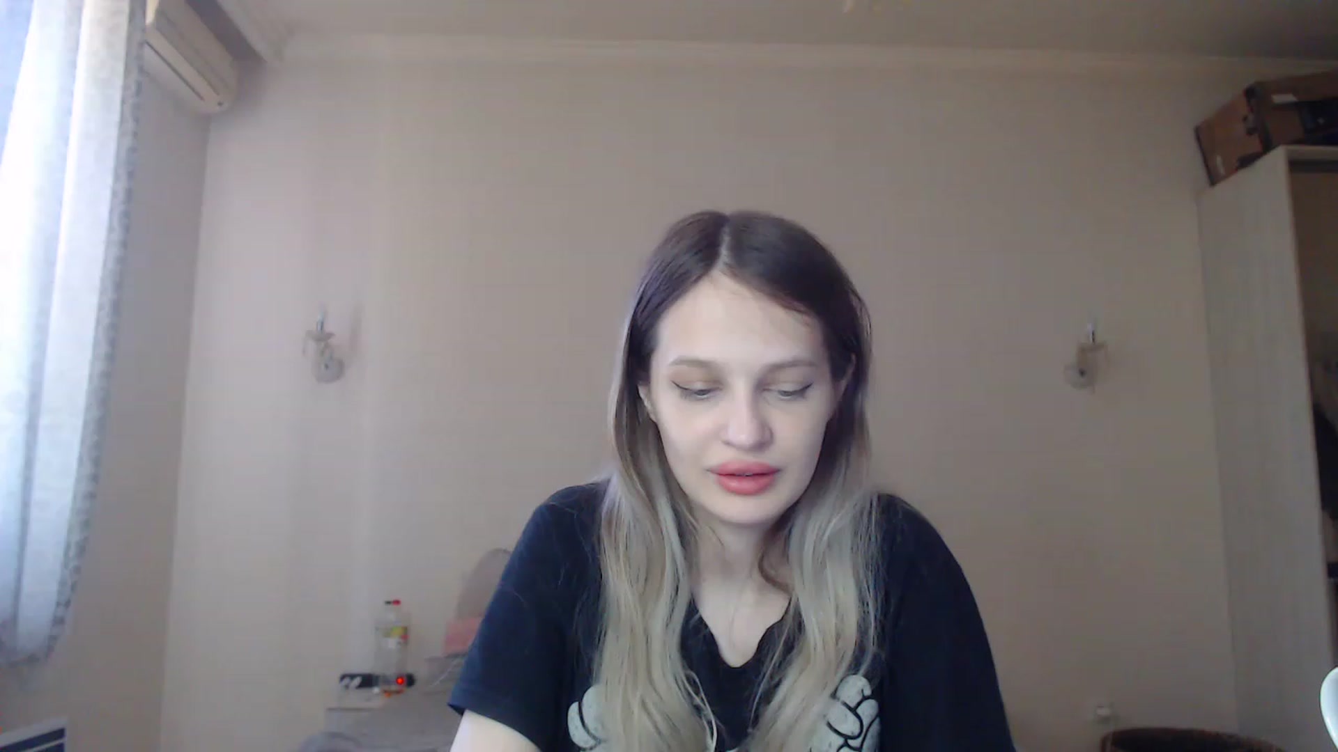 Gallery image thumbnail from Lola_vi's myfreecams stream on, 06/04/2023, 10:41 image 20 of 20