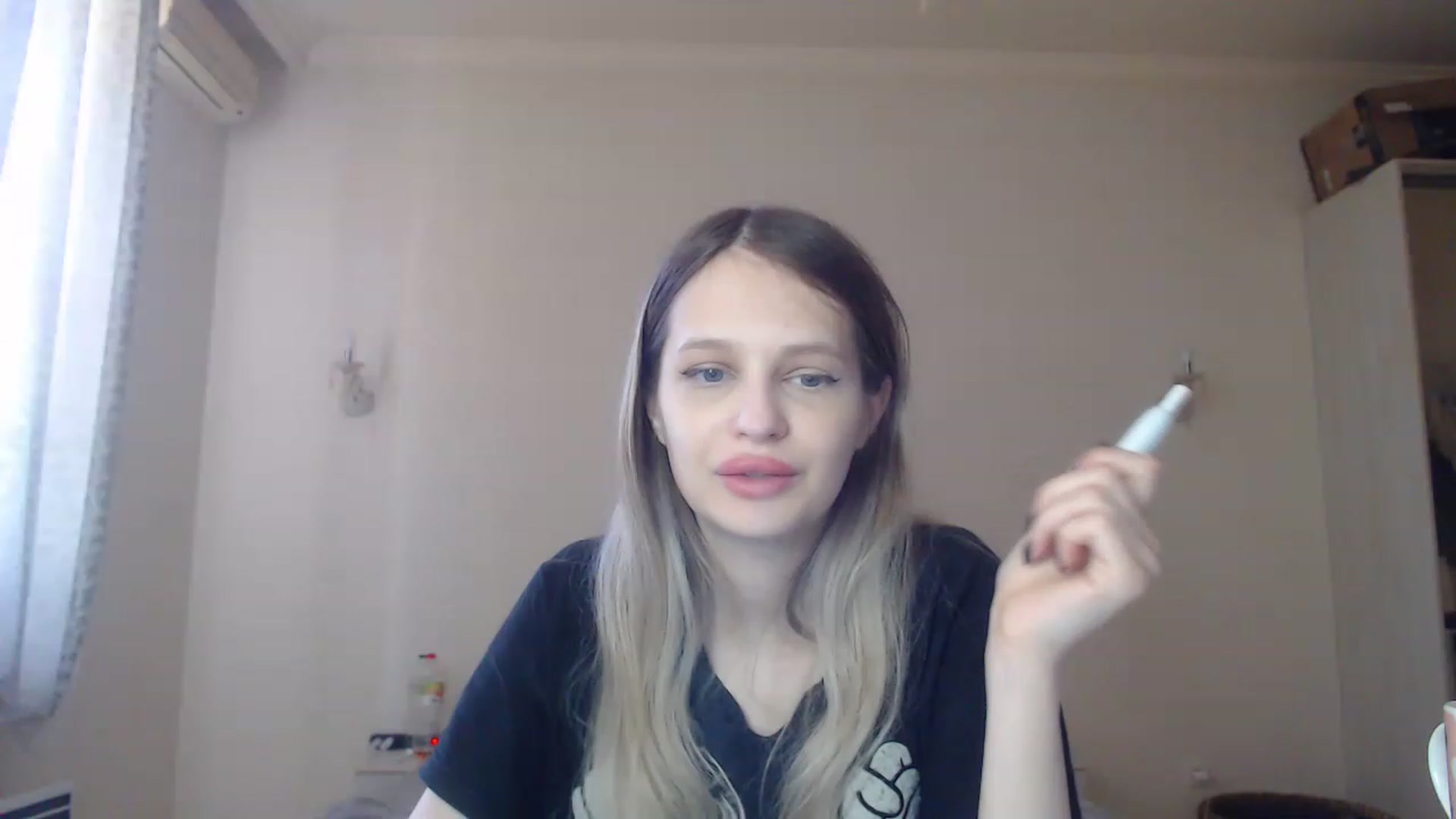 Gallery image thumbnail from Lola_vi's myfreecams stream on, 06/04/2023, 10:41 image 19 of 20
