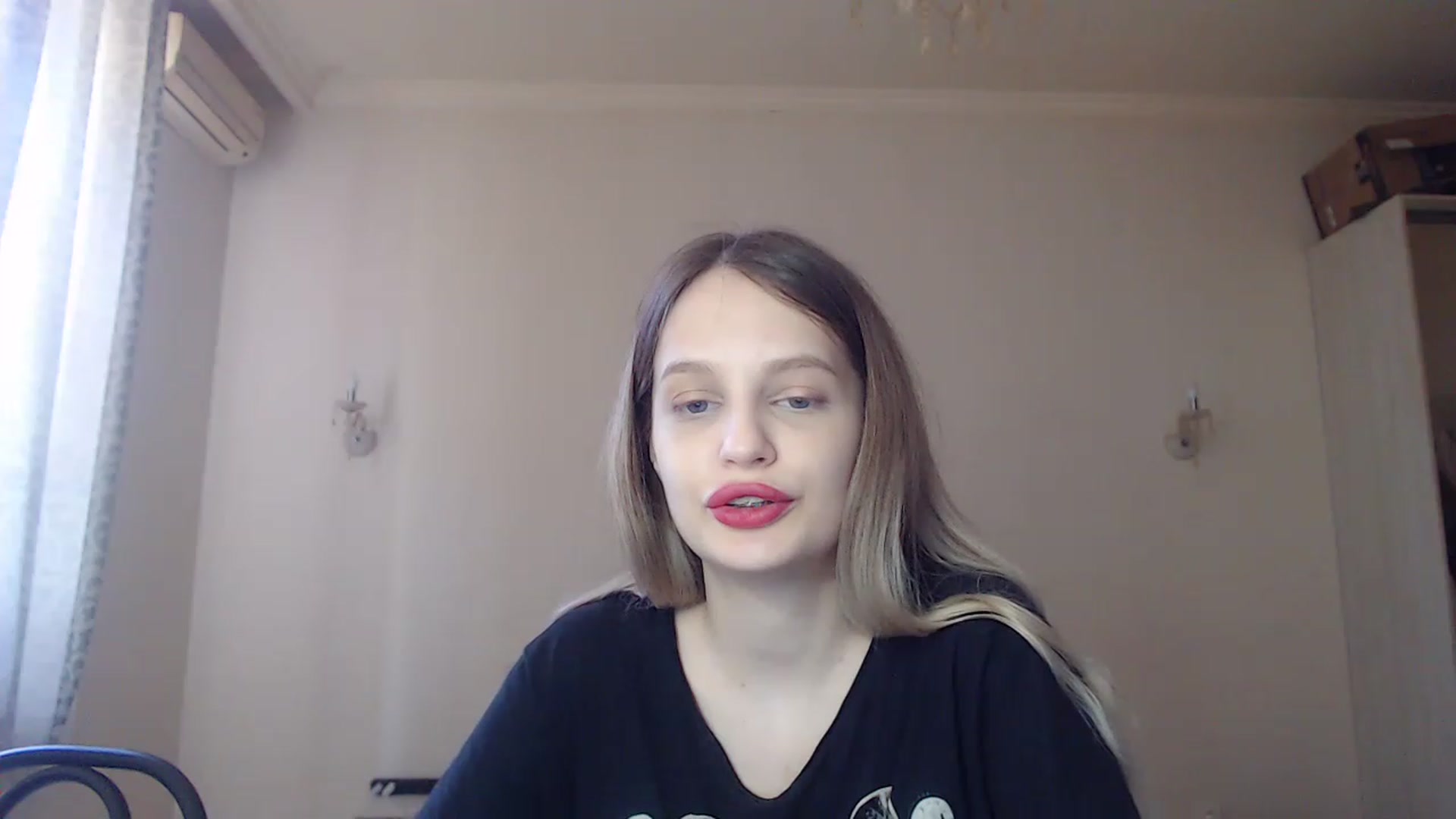 Gallery image thumbnail from Lola_vi's myfreecams stream on, 06/05/2023, 11:12 image 10 of 20